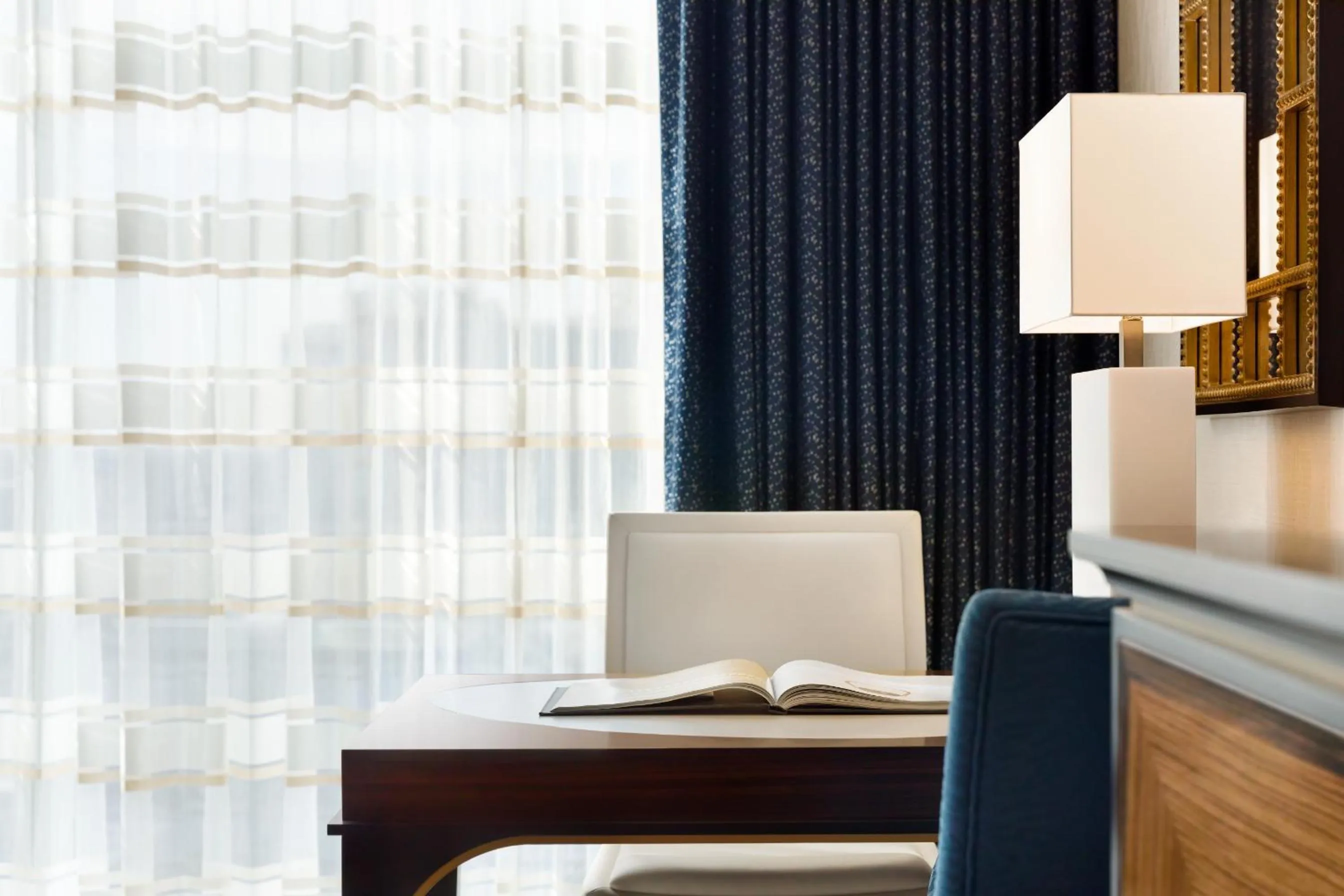 Seating area in Fairmont Austin