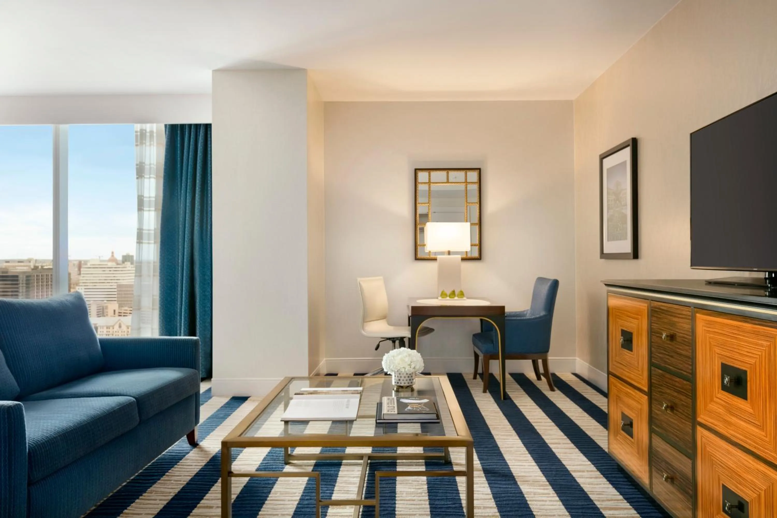 TV and multimedia in Fairmont Austin