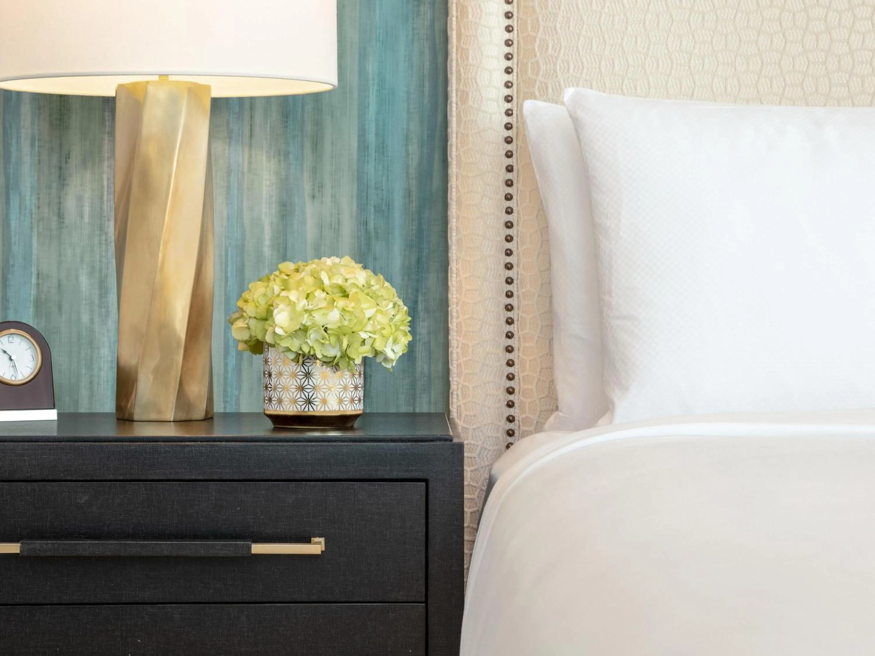 Bedroom, Bed in Fairmont Austin