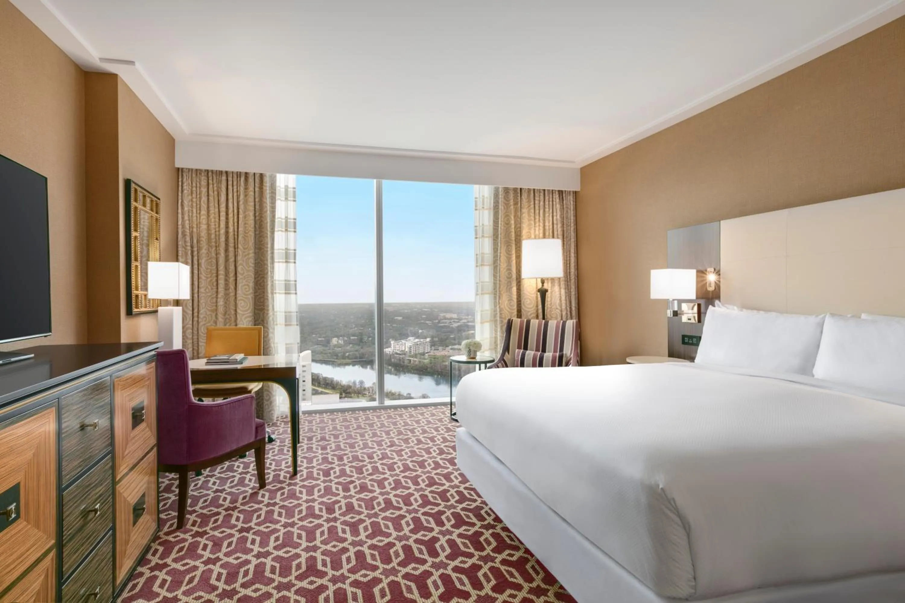 TV and multimedia, Bed in Fairmont Austin