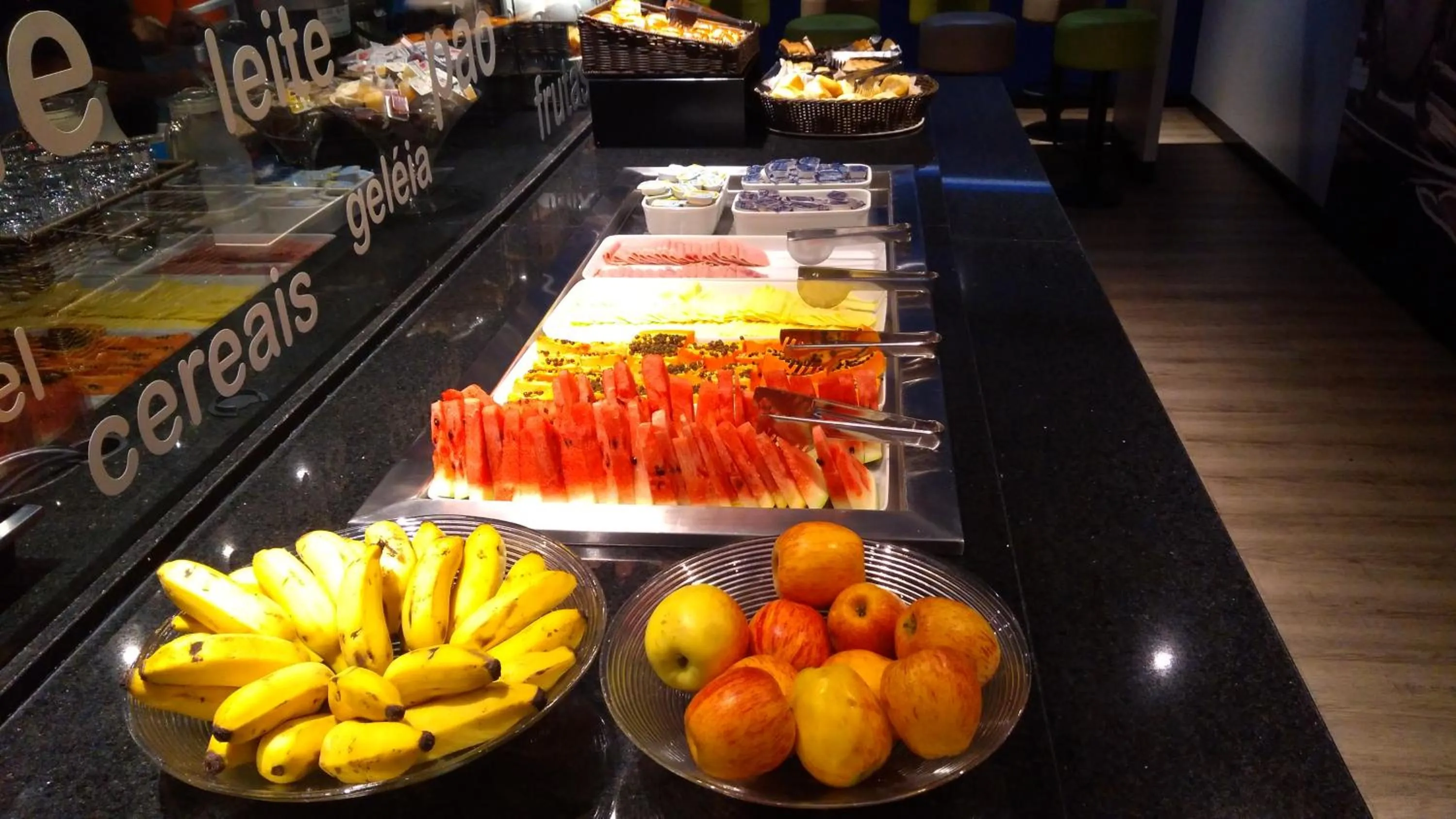 Food and drinks in ibis budget Curitiba Centro