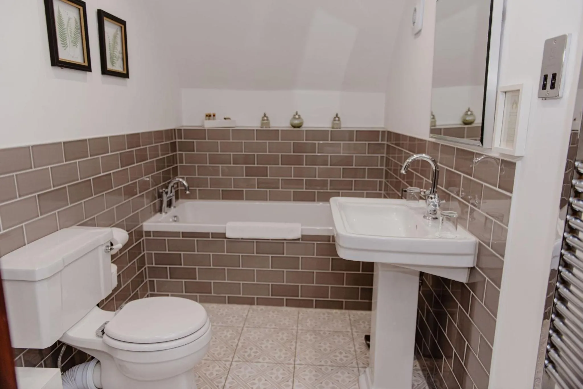 Bathroom in Woodlands Hotel