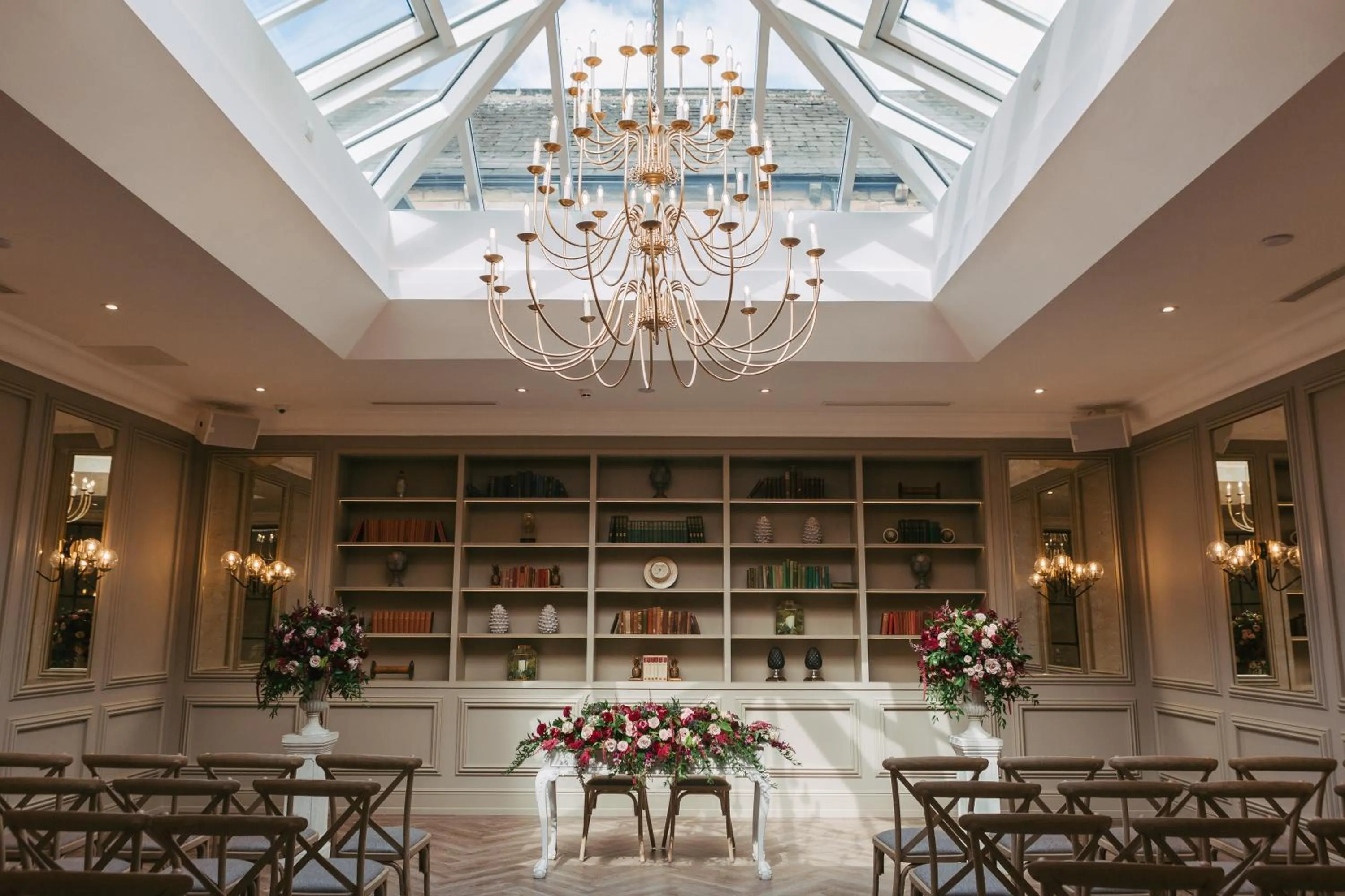 Library in Woodlands Hotel