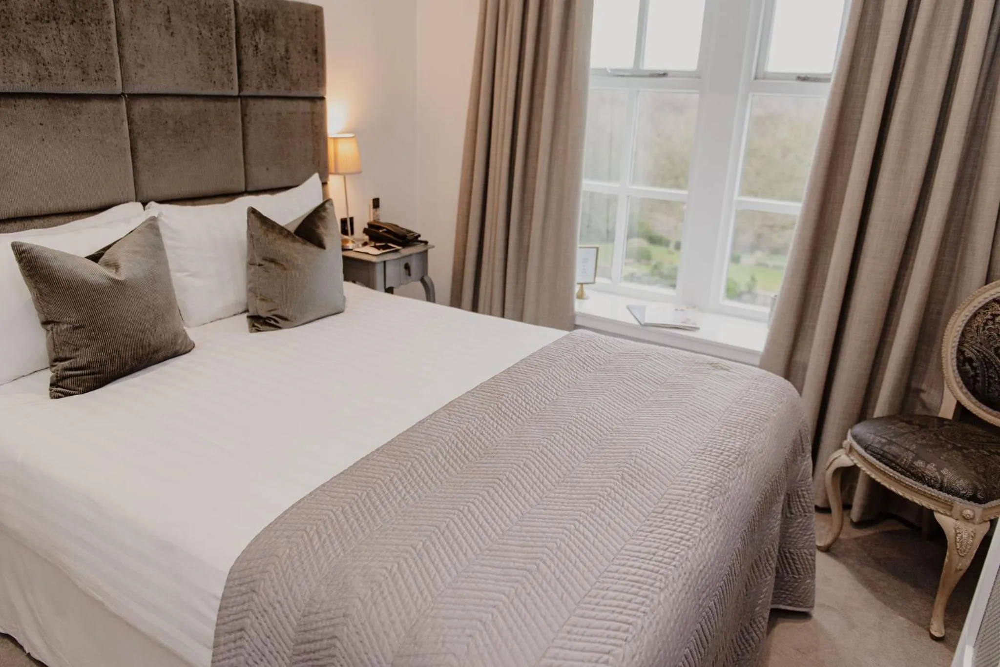 Bed in Woodlands Hotel