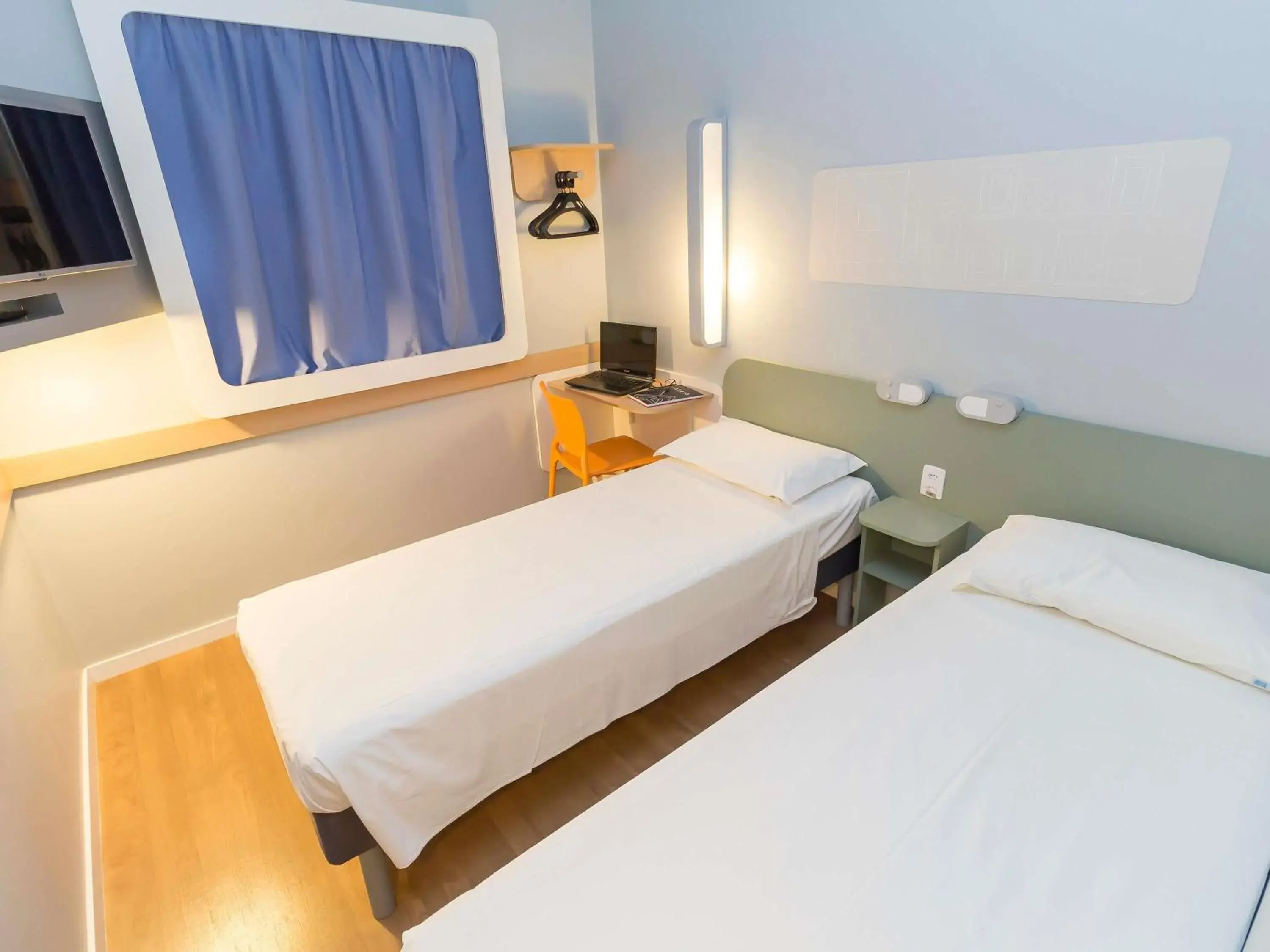 Standard Apartment with Two Single Beds in ibis budget Blumenau Standard Apartment with Two Single Beds in ibis budget Blumenau