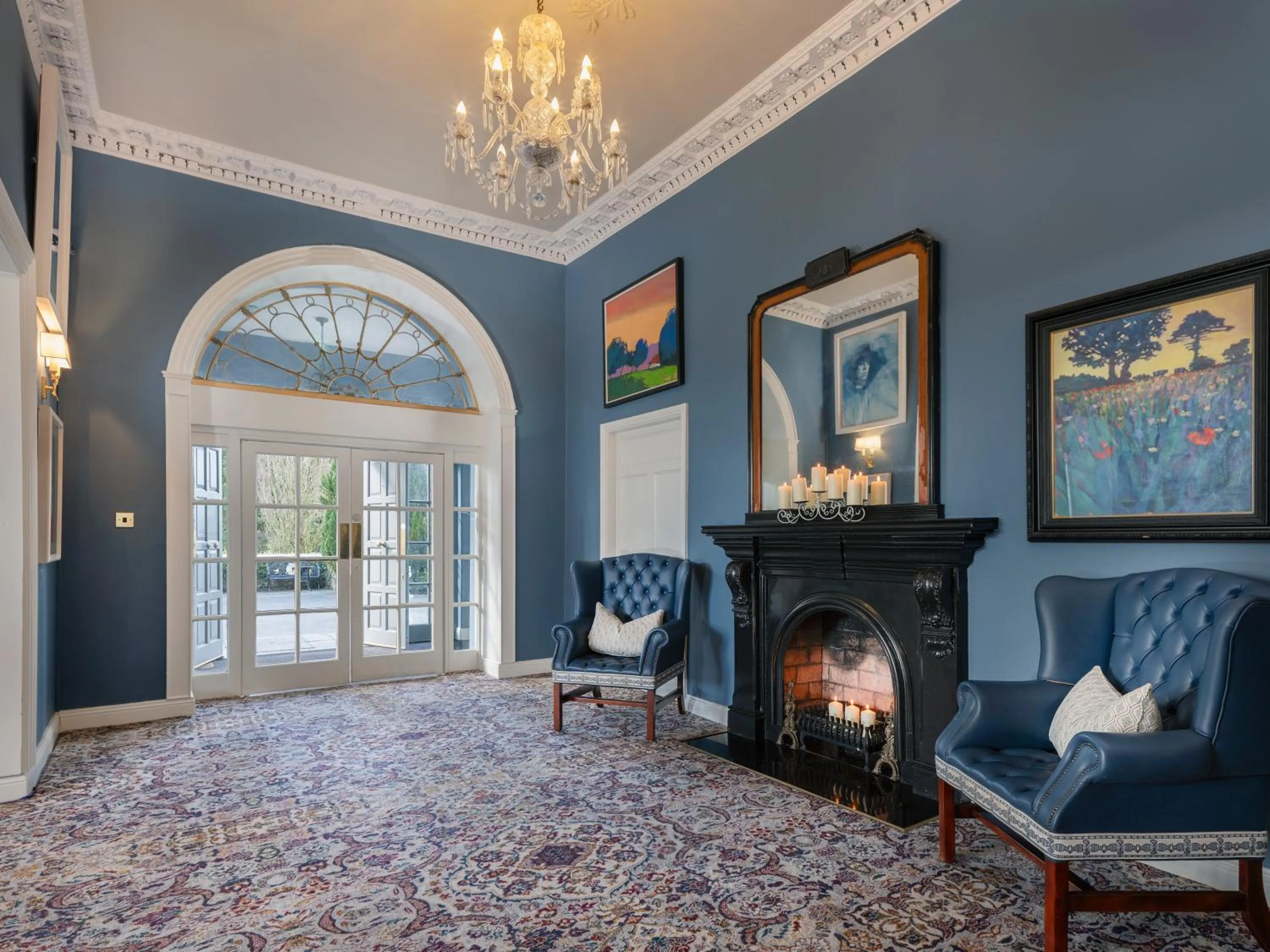 flat iron in Castle Oaks House Hotel