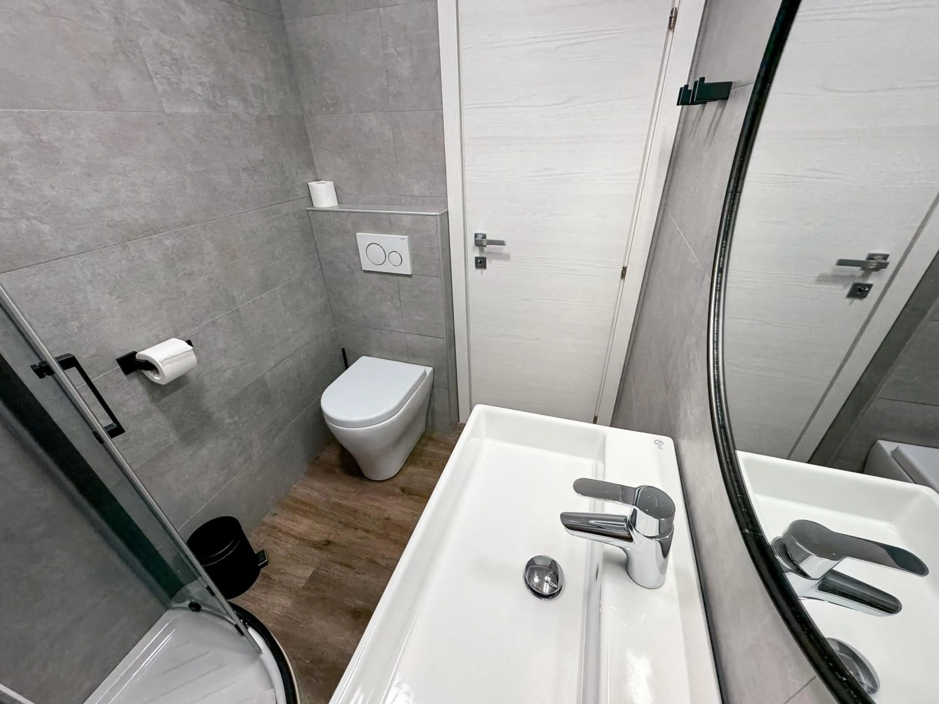 Shower in Villa Paola B&B
