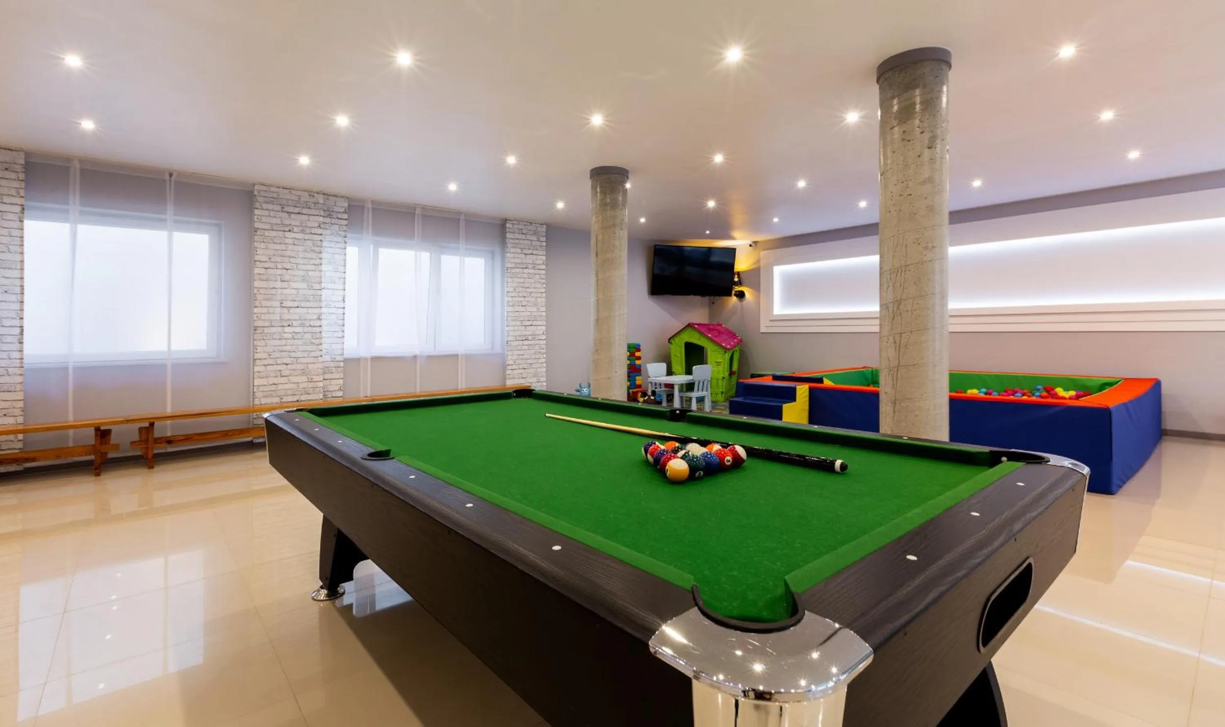 Children play ground in Willa B&B Maszoperii 15