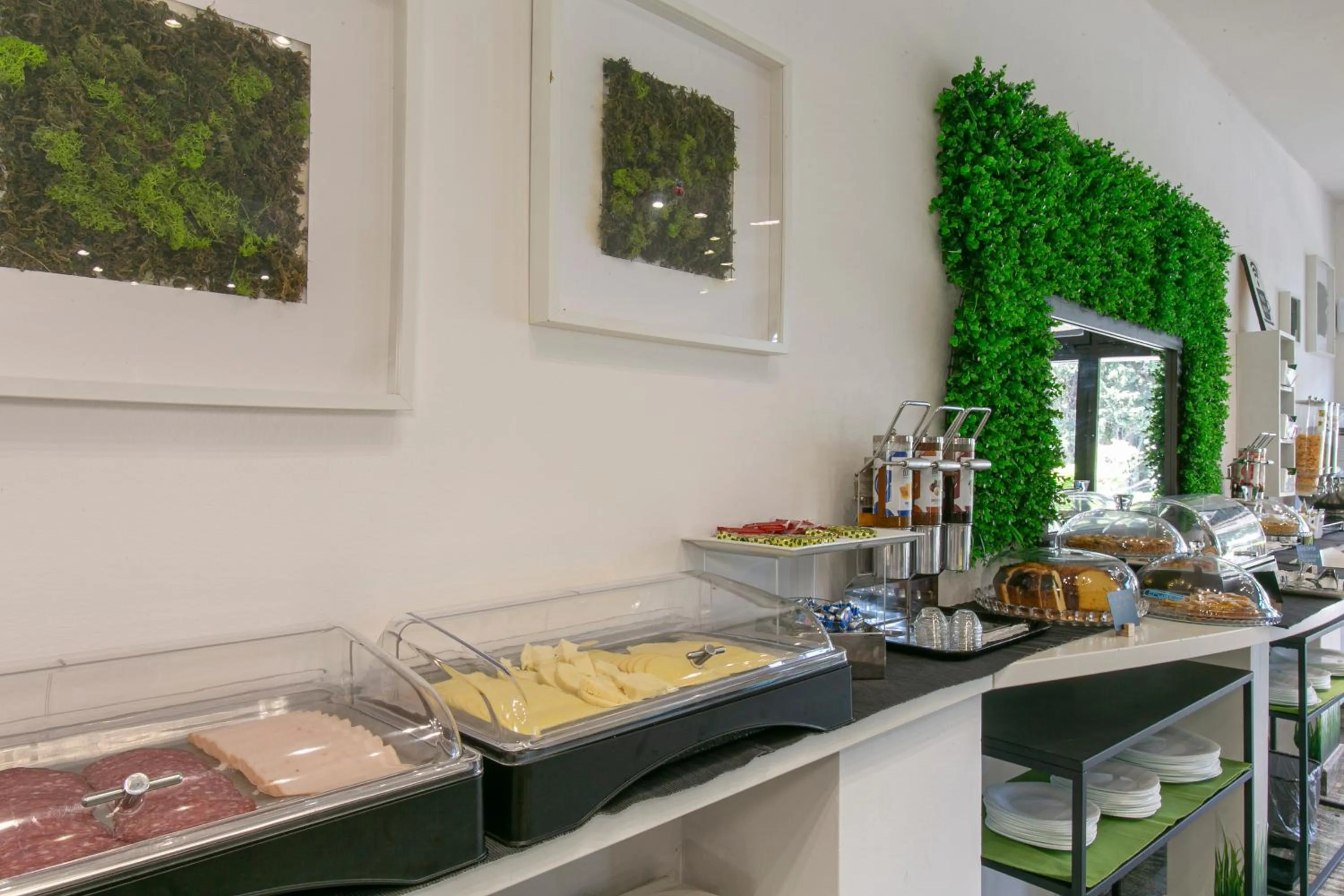 Breakfast in Hotel Boomerang