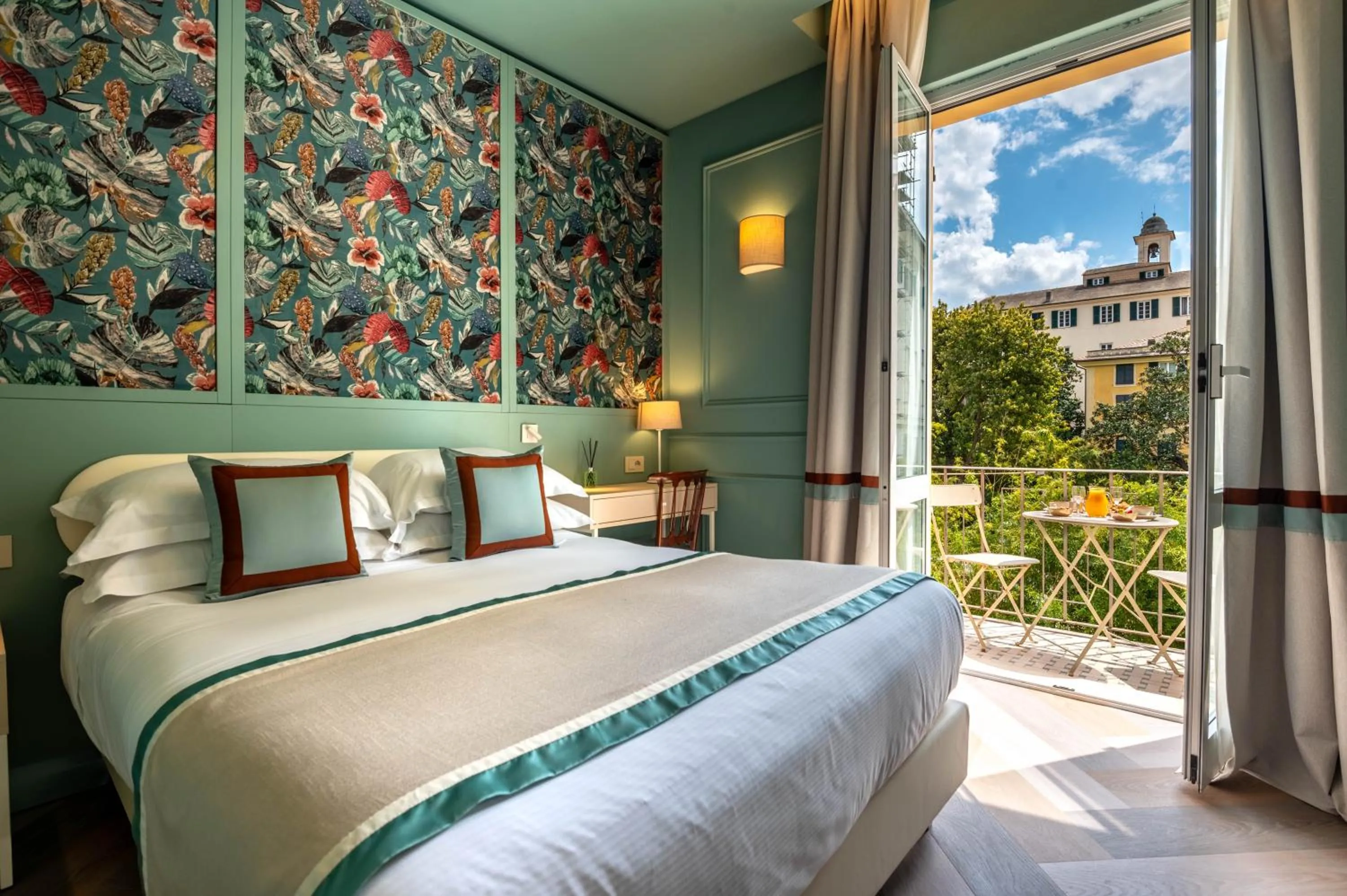 Bed in Hotel Monte Rosa