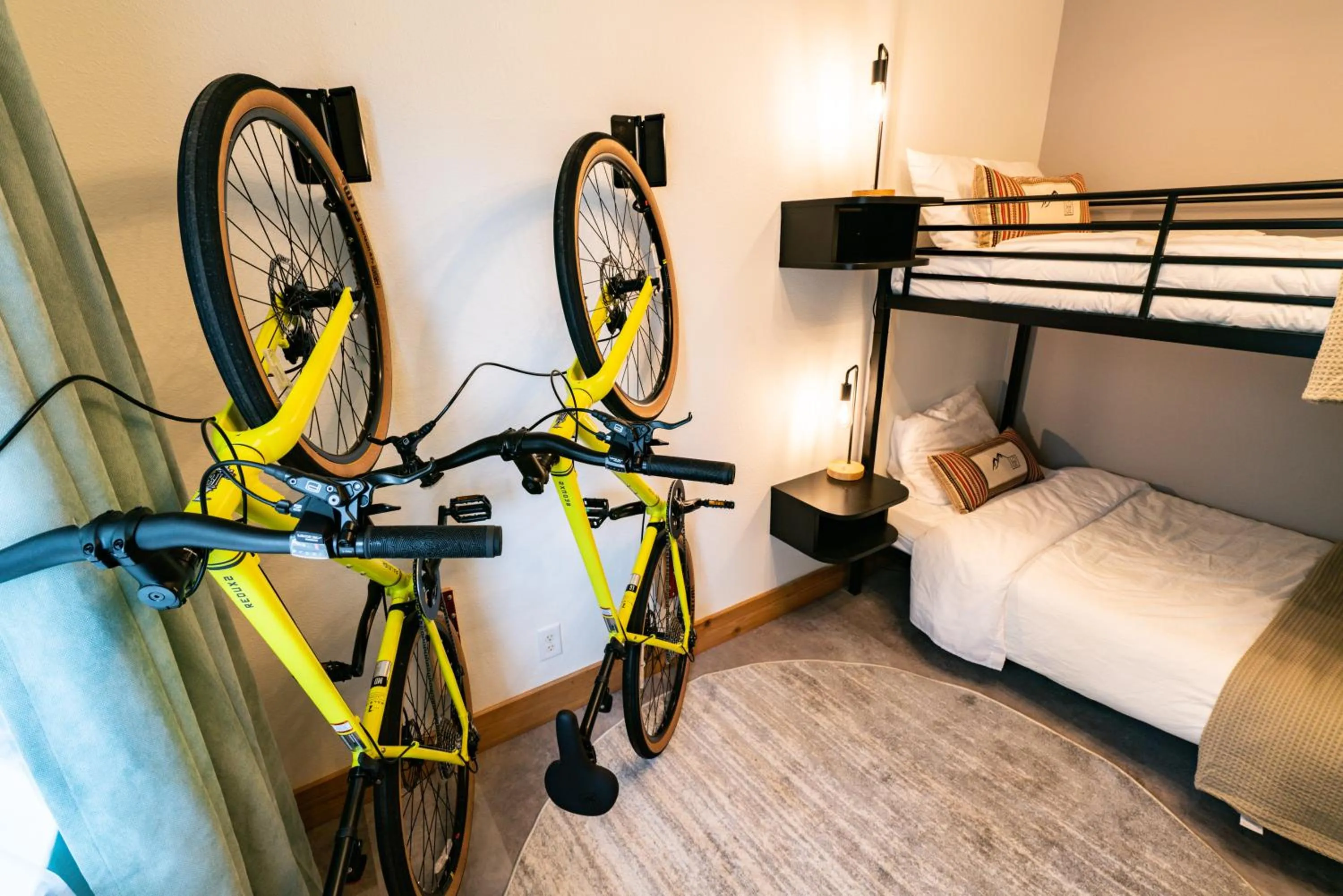 Bed in Summit View Inn