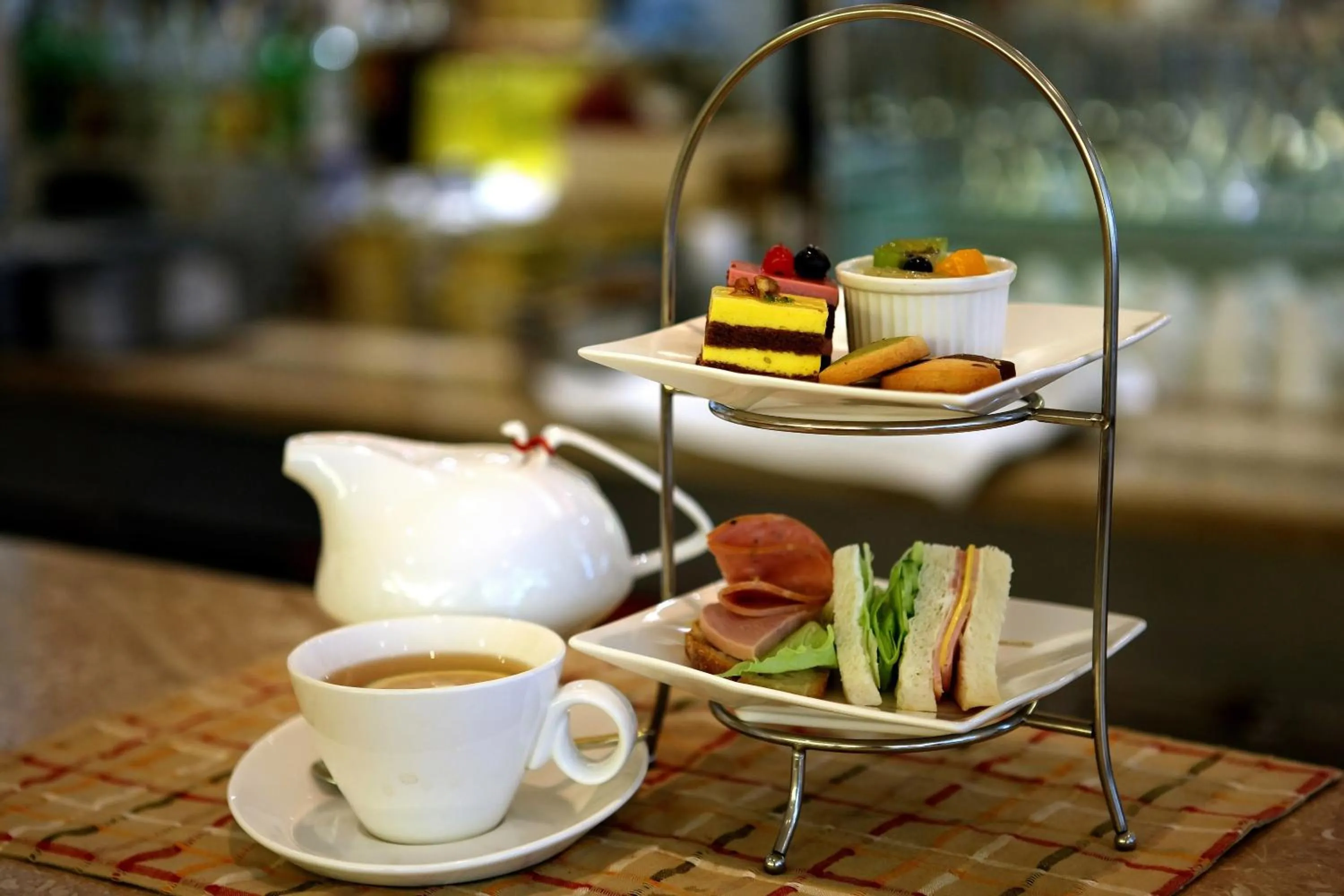 Restaurant/places to eat in Nice Prince Hotel