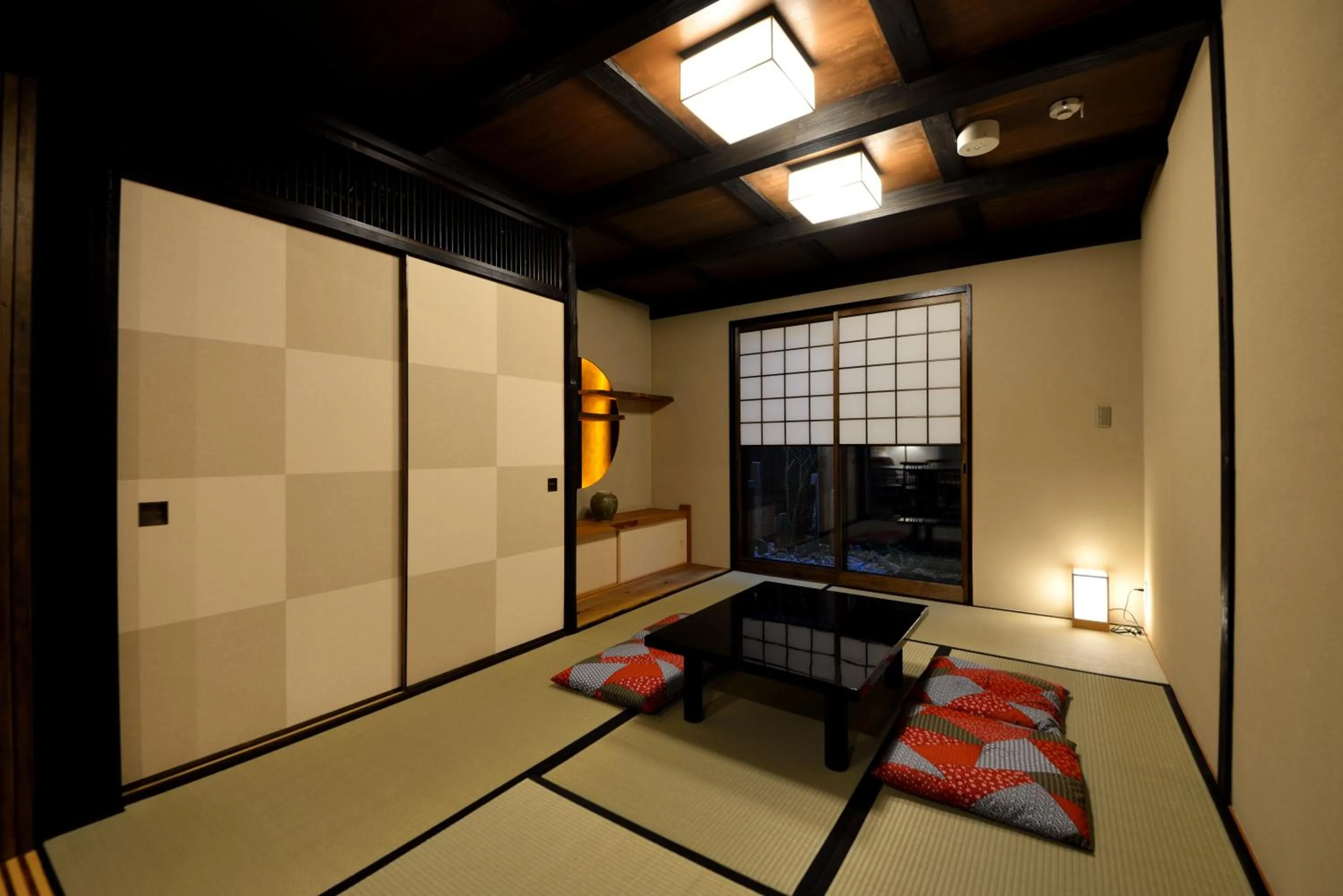 Bedroom, Bed in Machiya Kamo River 7