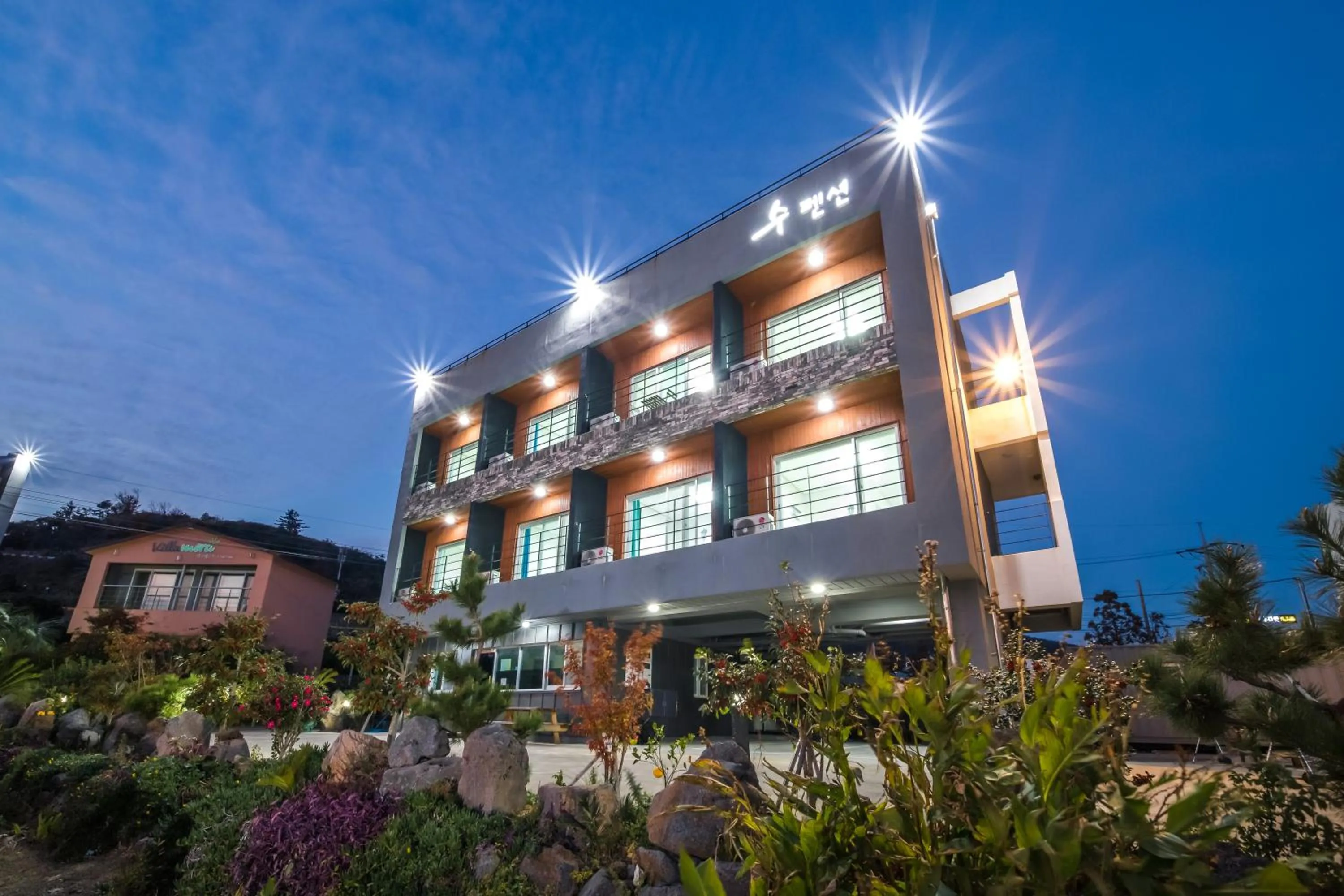 Facade/entrance in Jeju Soo Pension