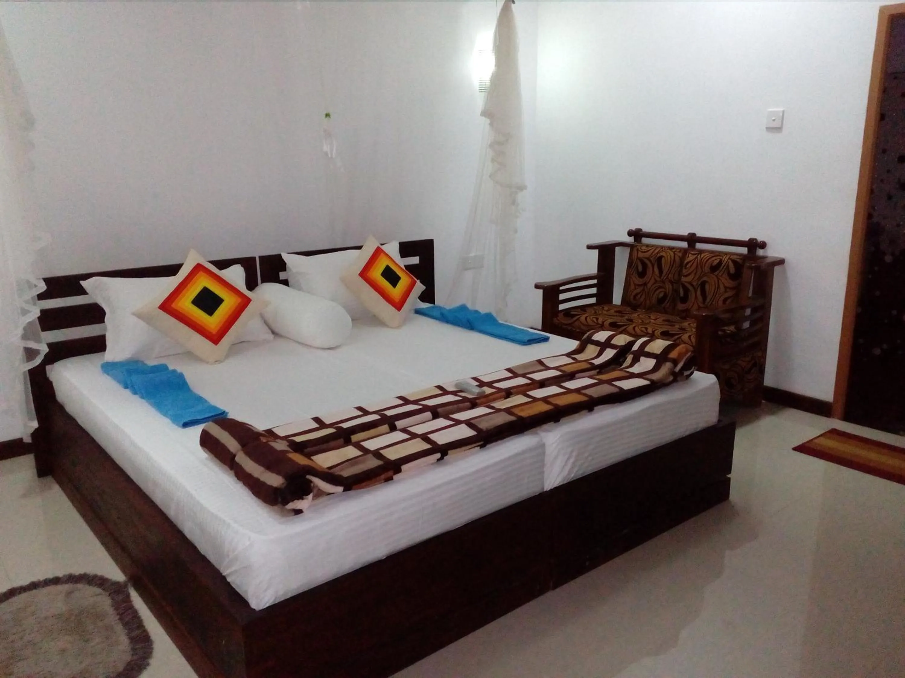 Bedroom, Bed in Little Cottage