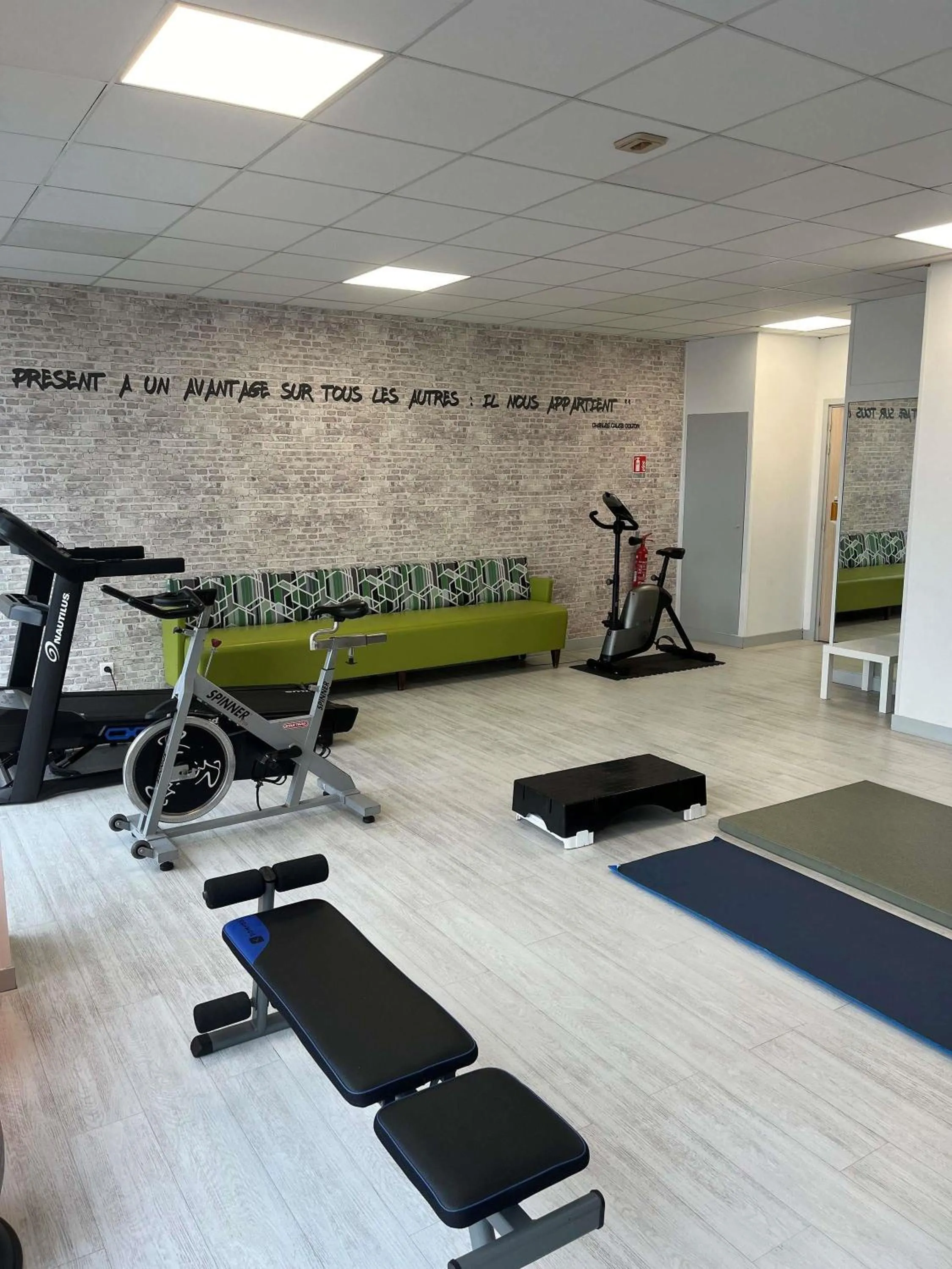 Fitness centre/facilities in Mercure Dieppe La Présidence