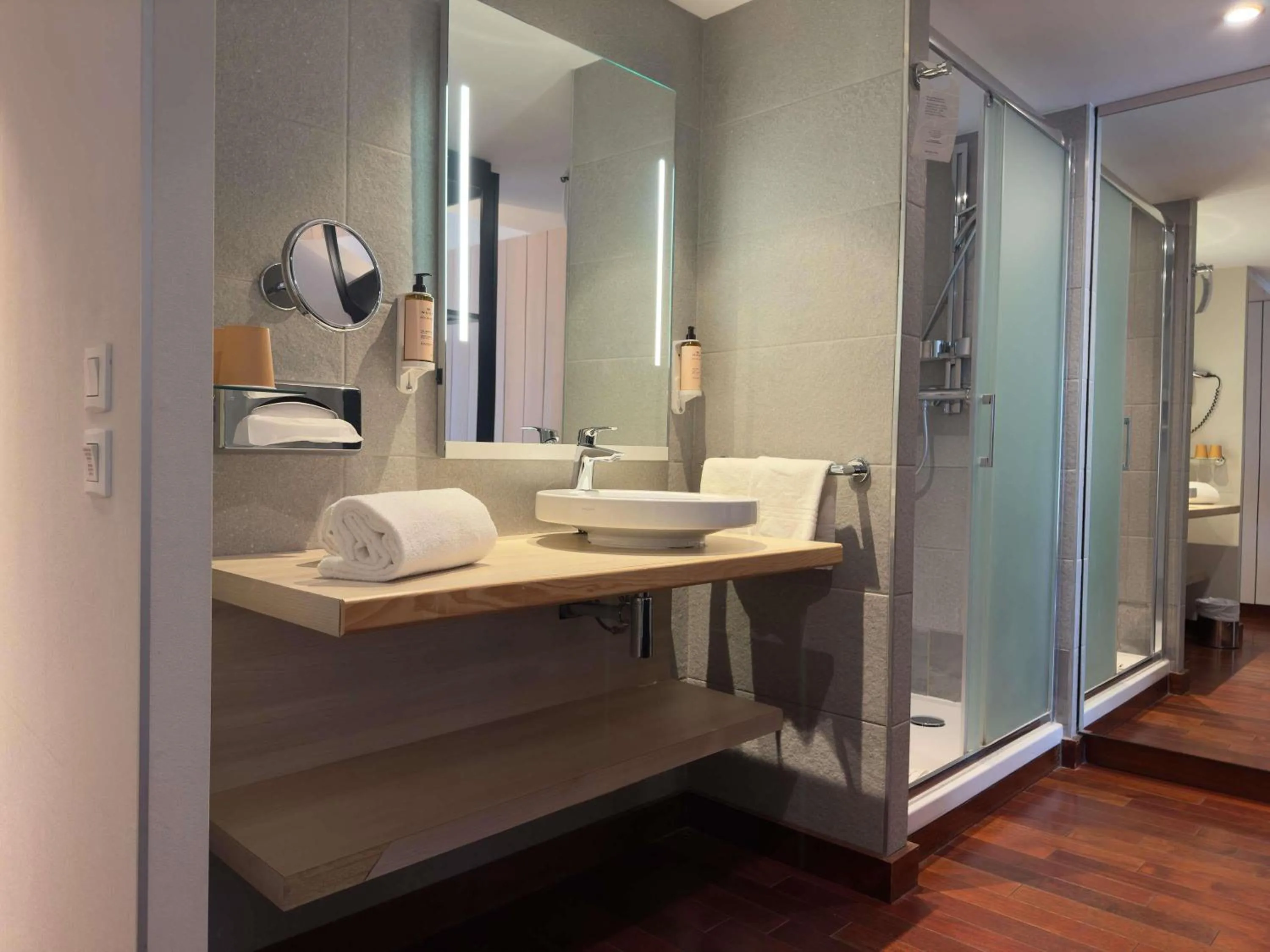 Bedroom in Mercure Dieppe La Présidence