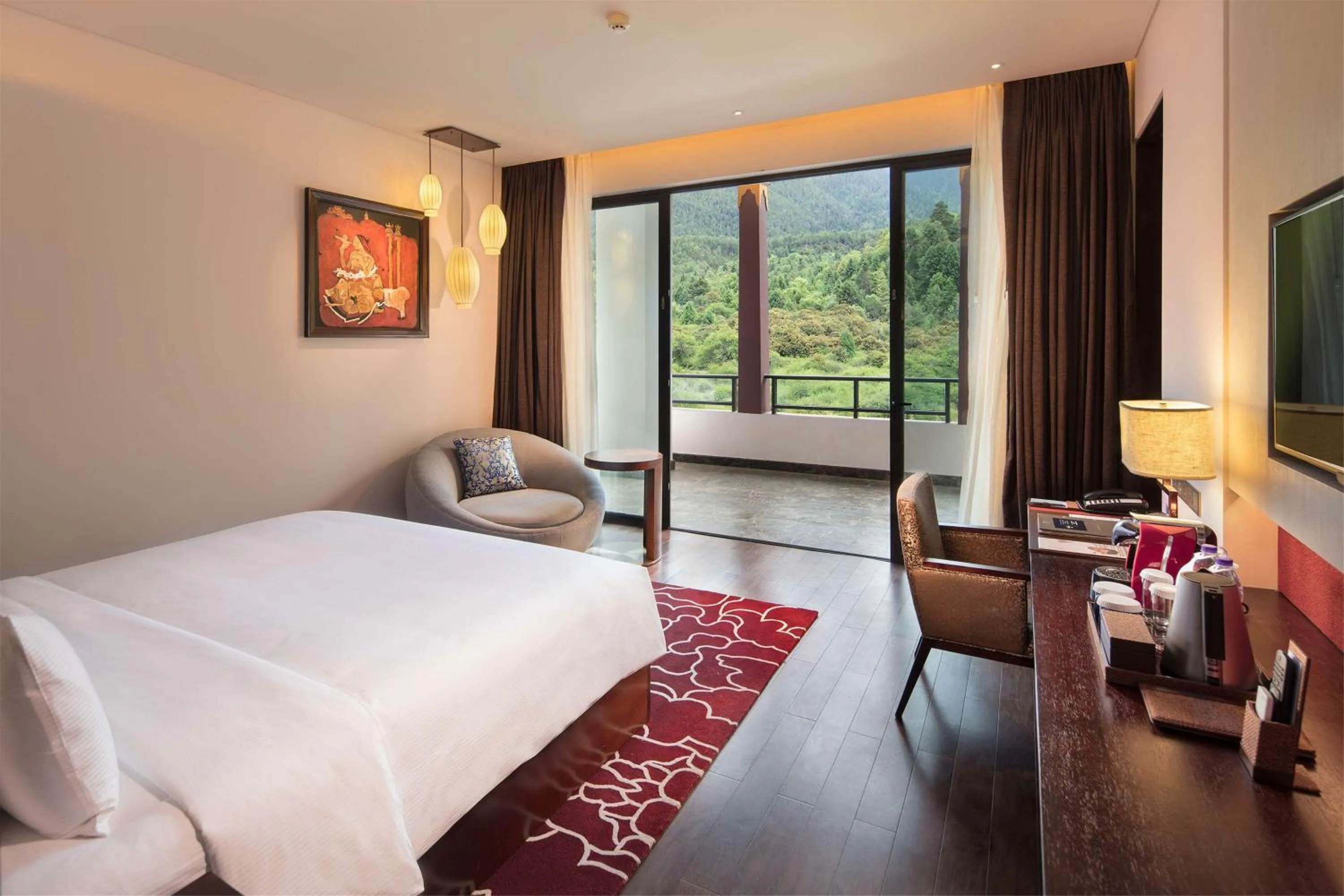 Bedroom, Bed in Hilton Linzhi Resort