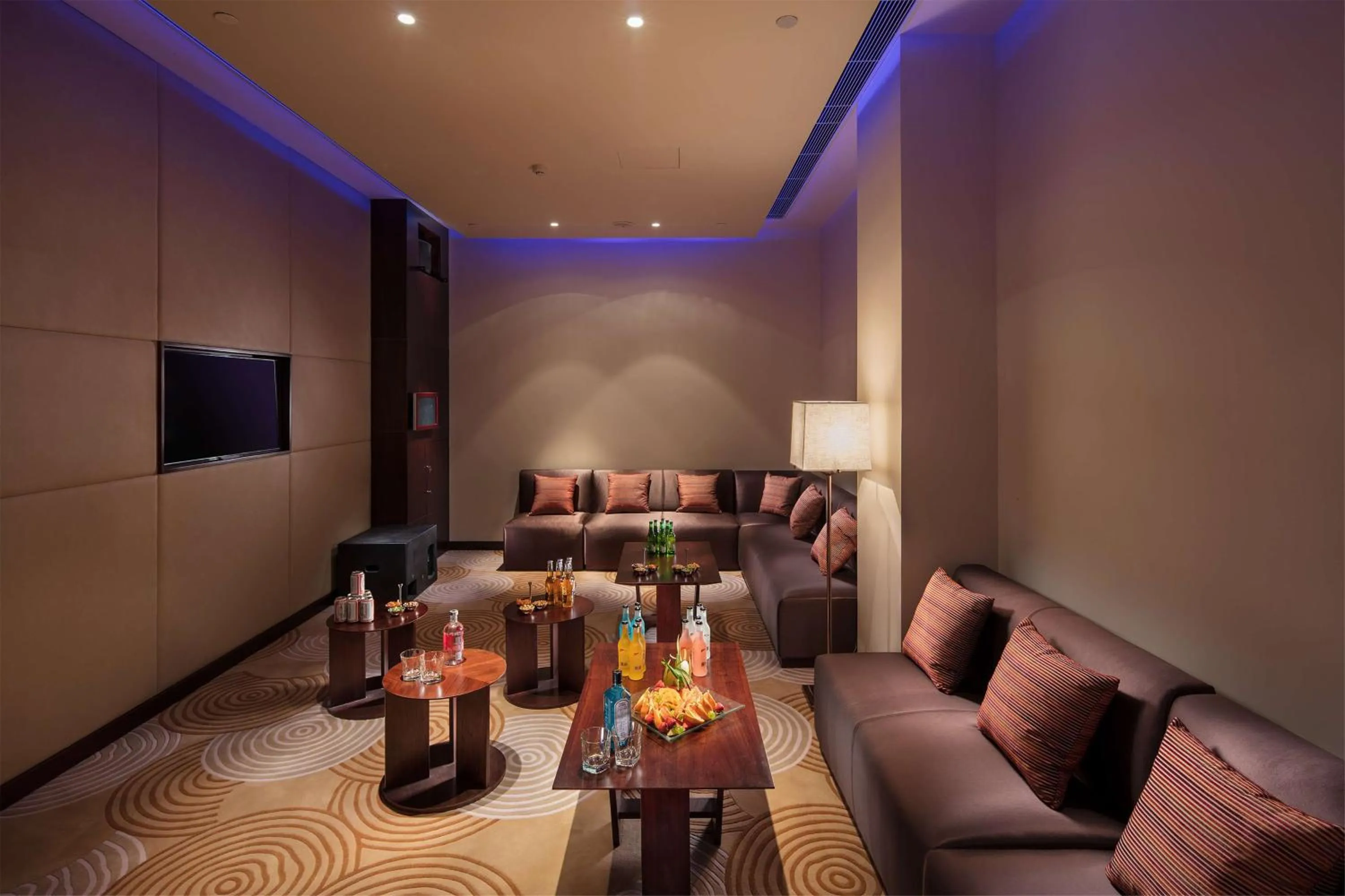 Dining area in Hilton Linzhi Resort