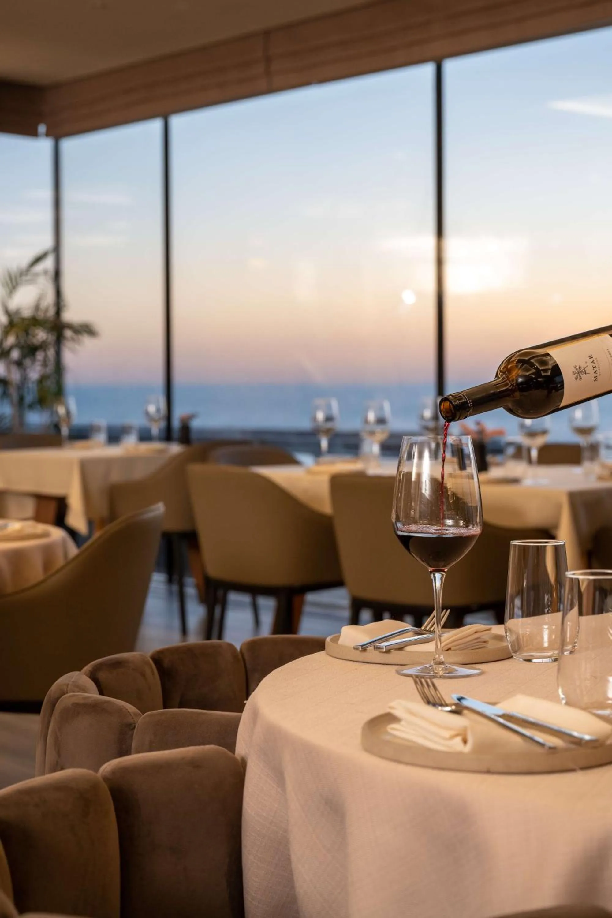 Restaurant/places to eat in The Vista At Hilton Tel Aviv