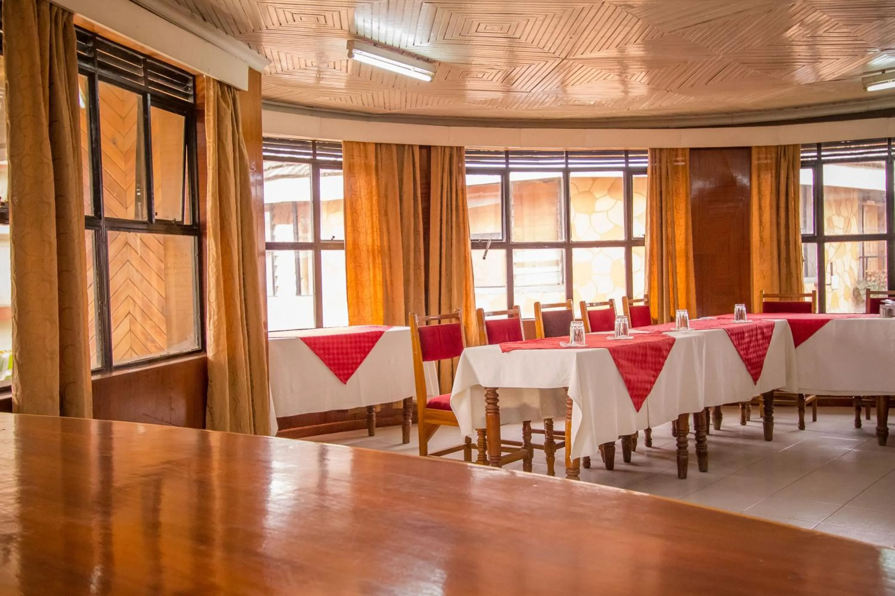 Banquet/Function facilities in Hotel Genevieve