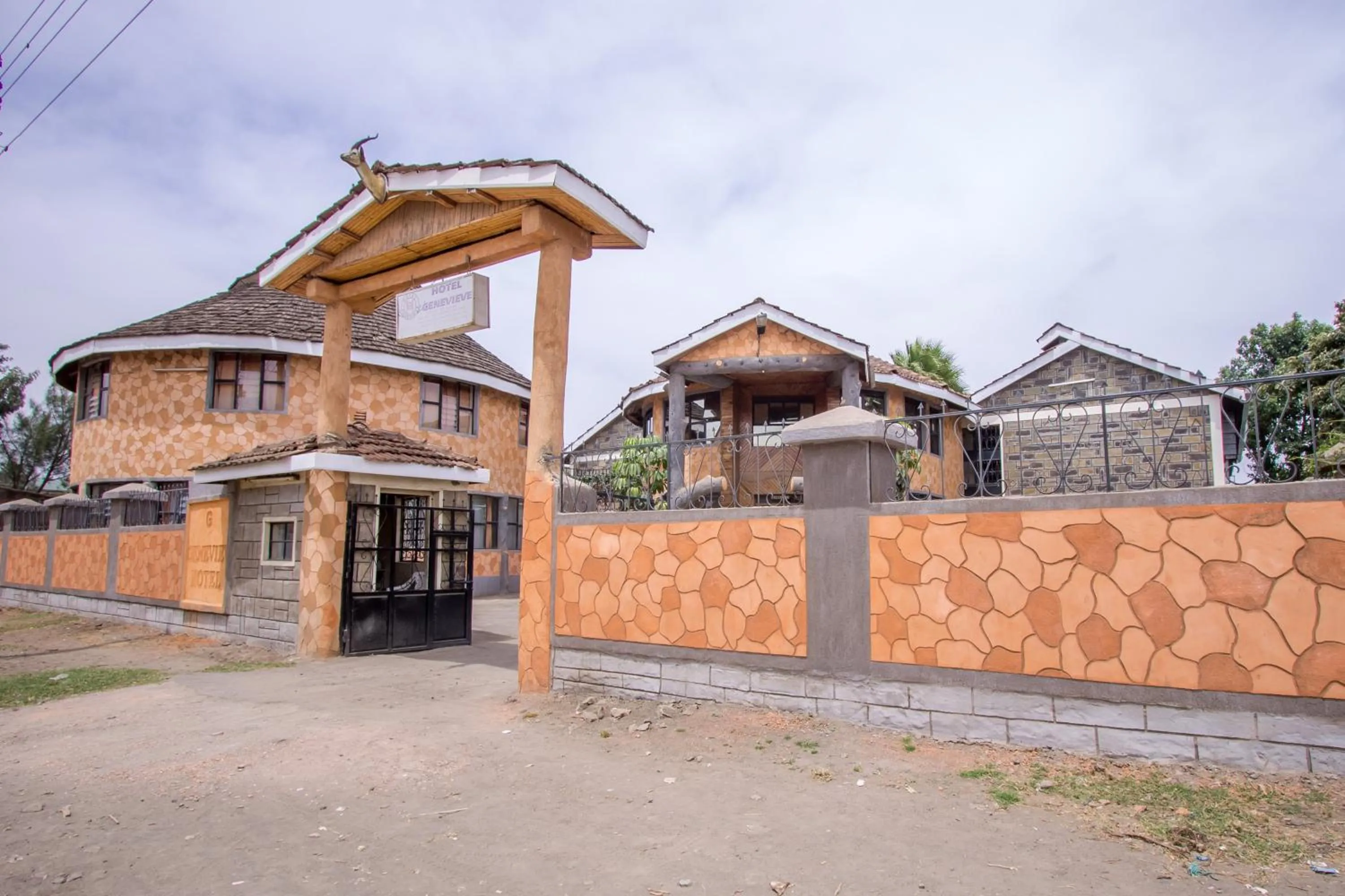 Facade/entrance in Hotel Genevieve