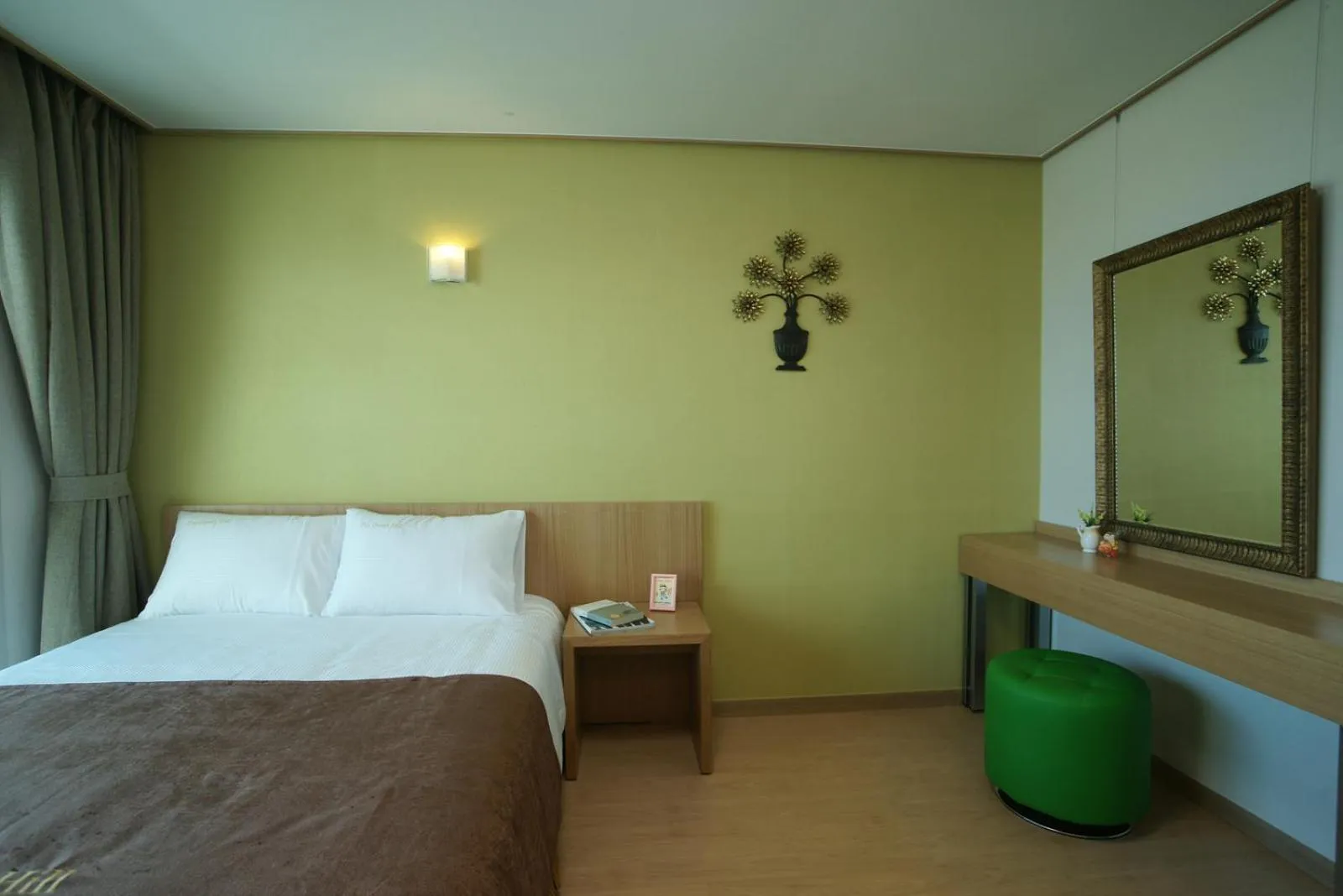 Bed in Jeju the Ocean Hill Pension