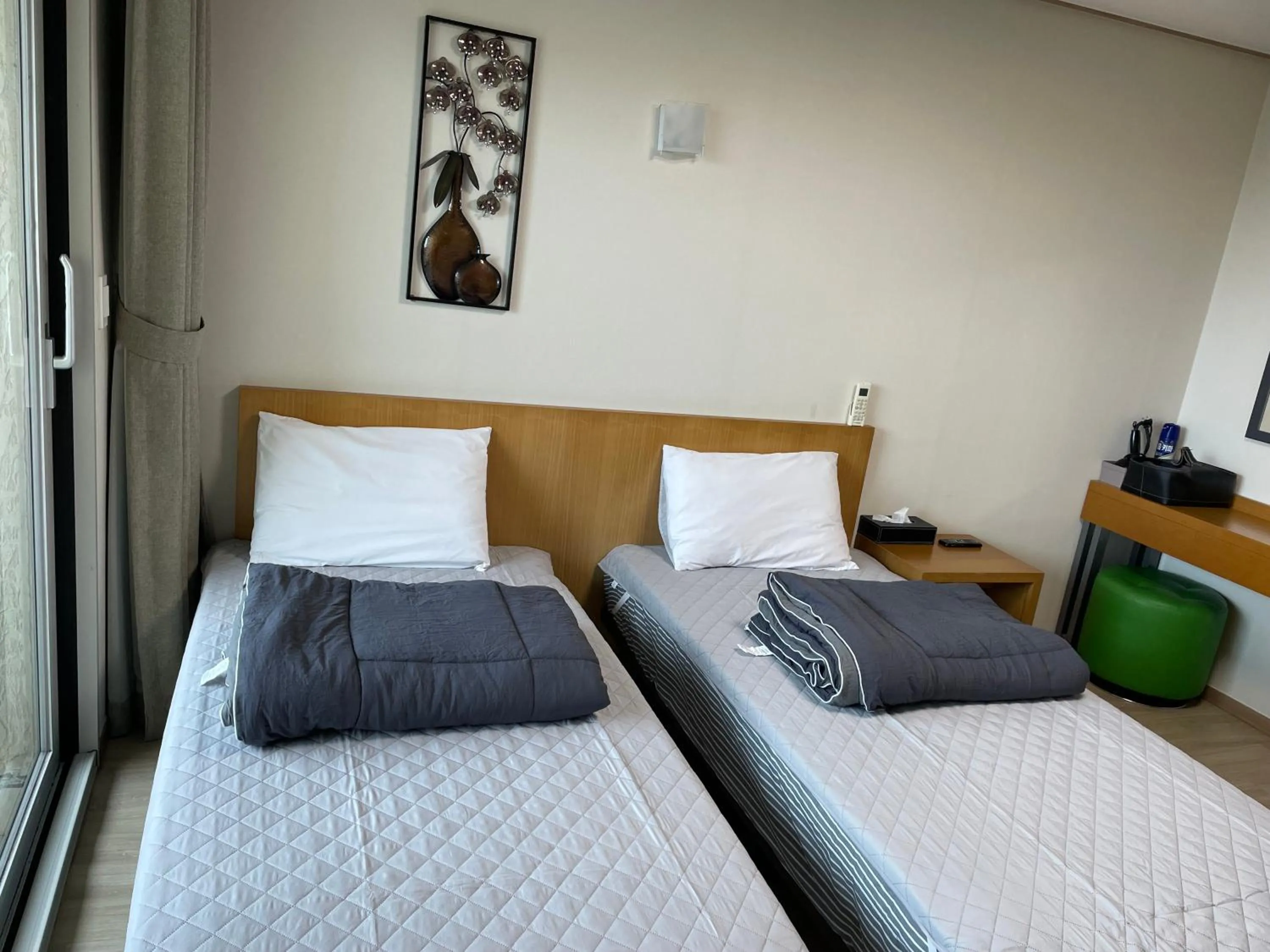 Bed in Jeju the Ocean Hill Pension