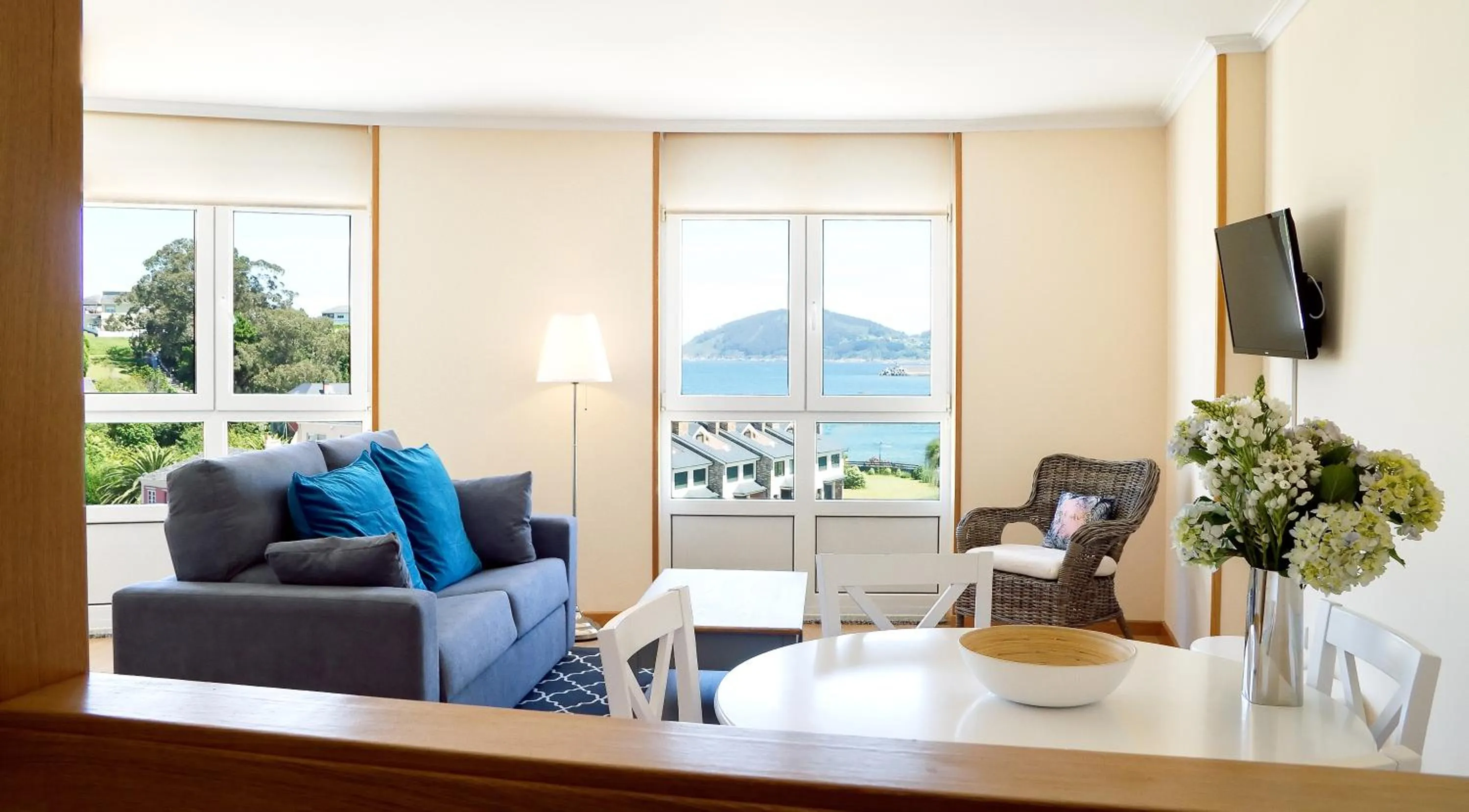 Communal lounge/ TV room in Duerming Sea View Viveiro