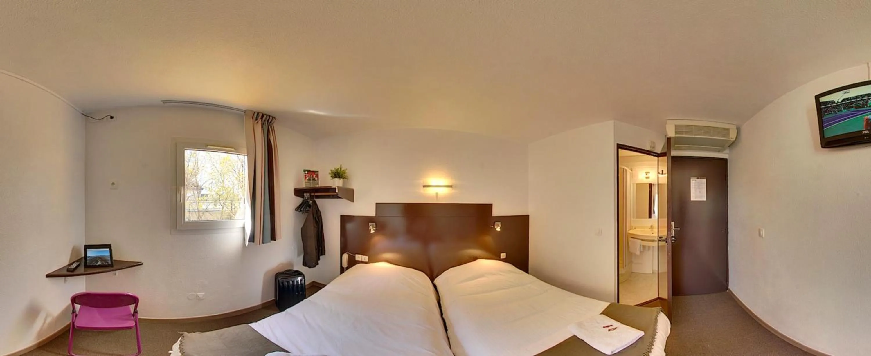 Bed in The Originals Access, Hôtel Béziers Est