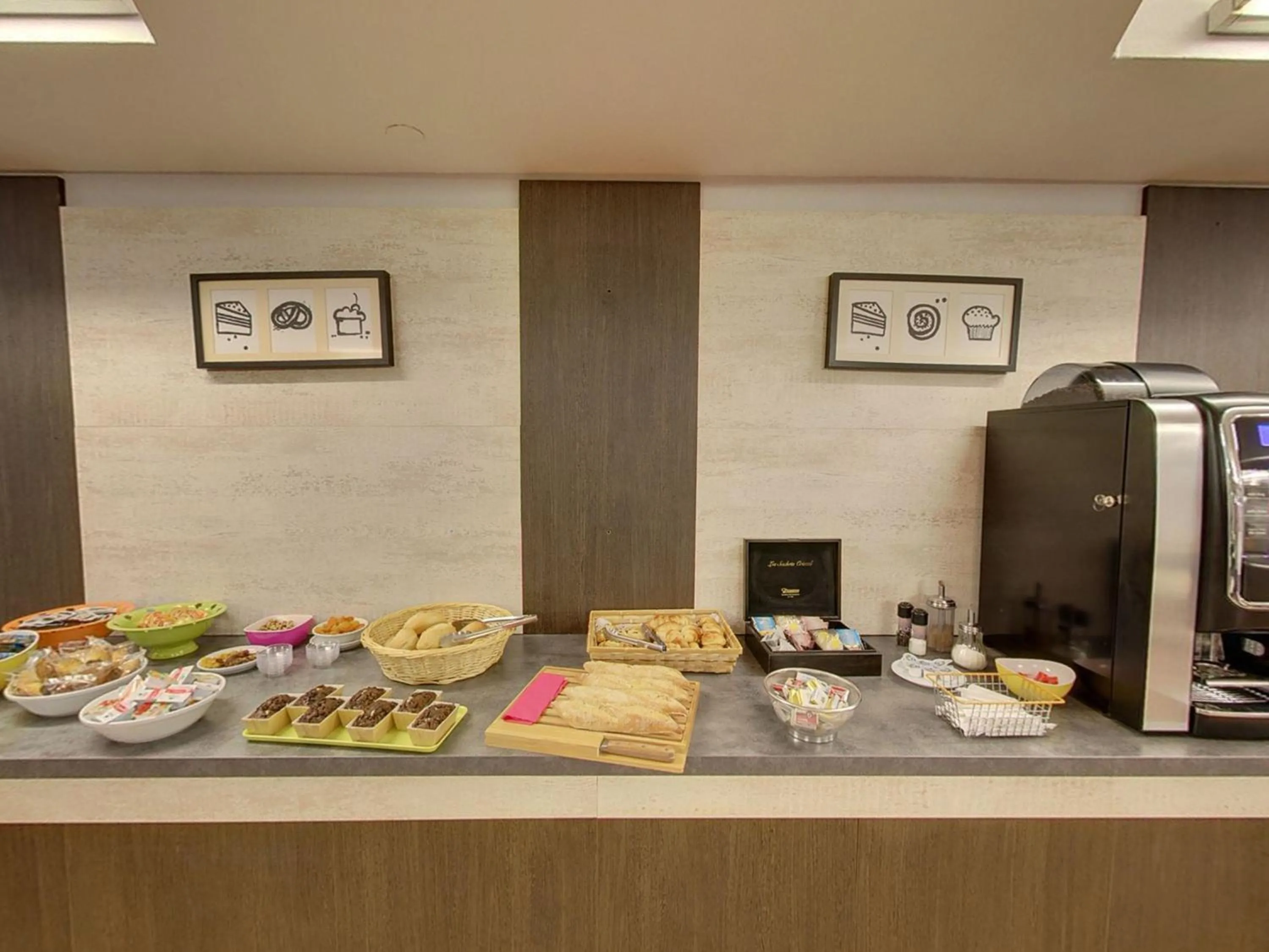 Restaurant/places to eat in The Originals Access, Hôtel Béziers Est