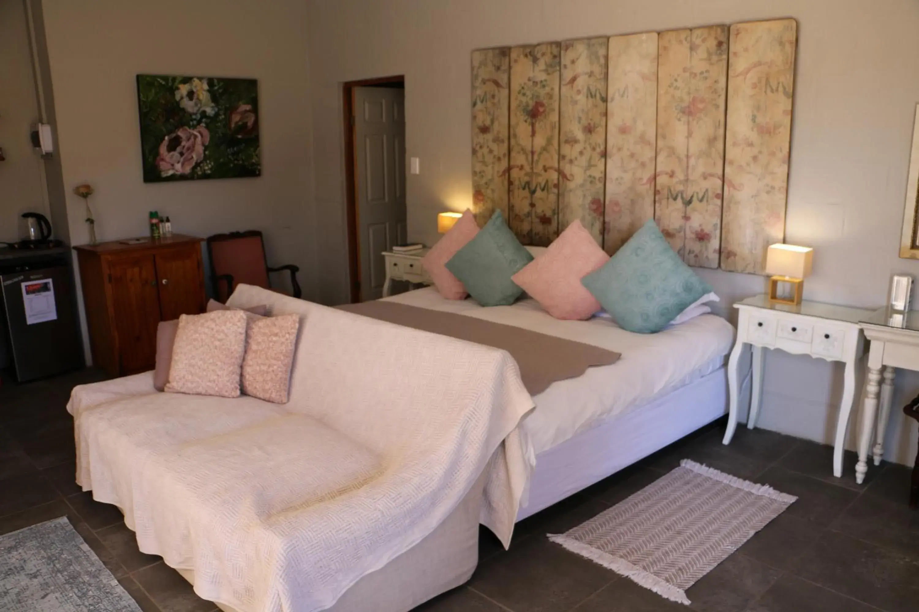 Deluxe Double or Twin Room - single occupancy in Daisy Country Lodge Deluxe Double or Twin Room - single occupancy in Daisy Country Lodge
