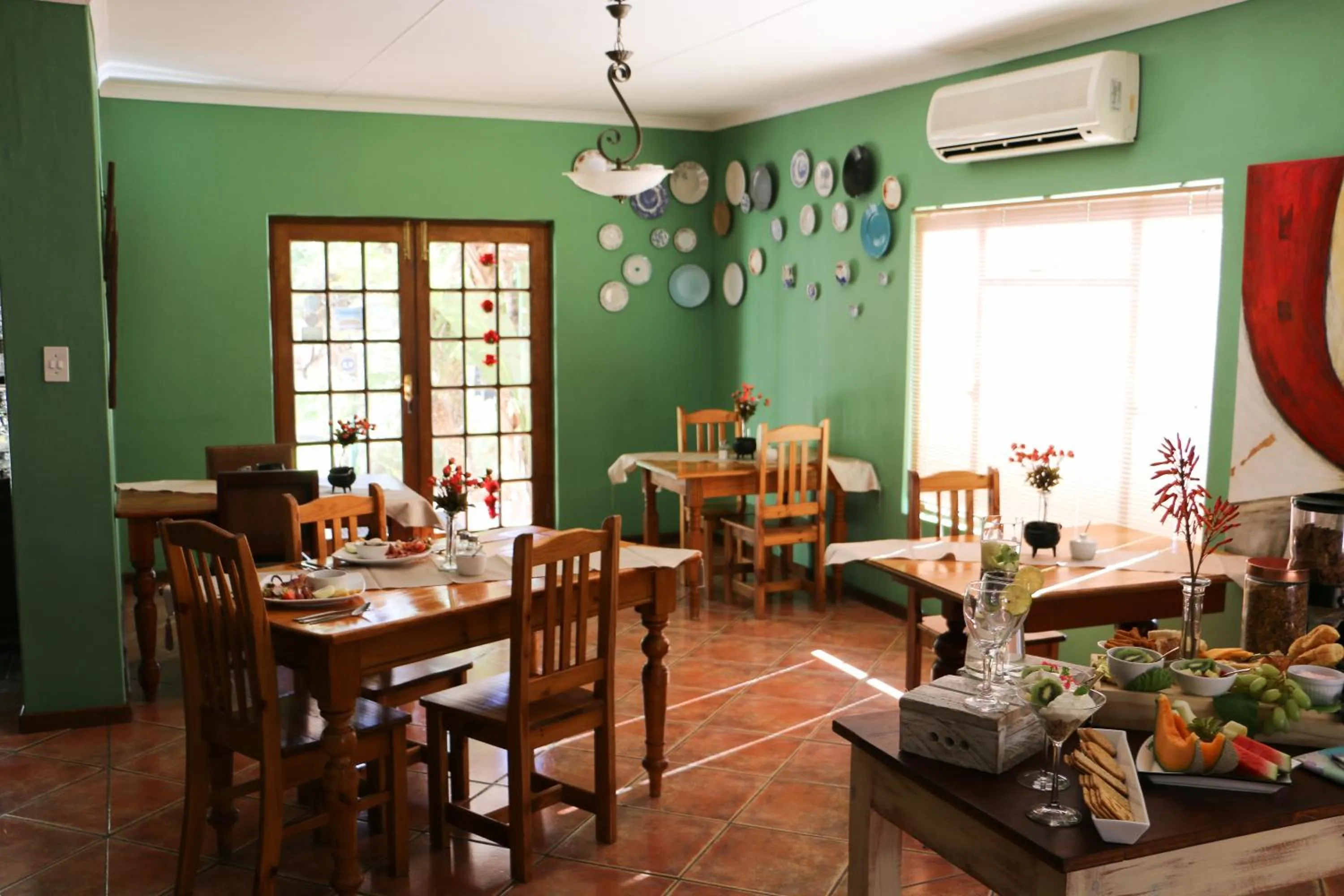 Breakfast in Daisy Country Lodge