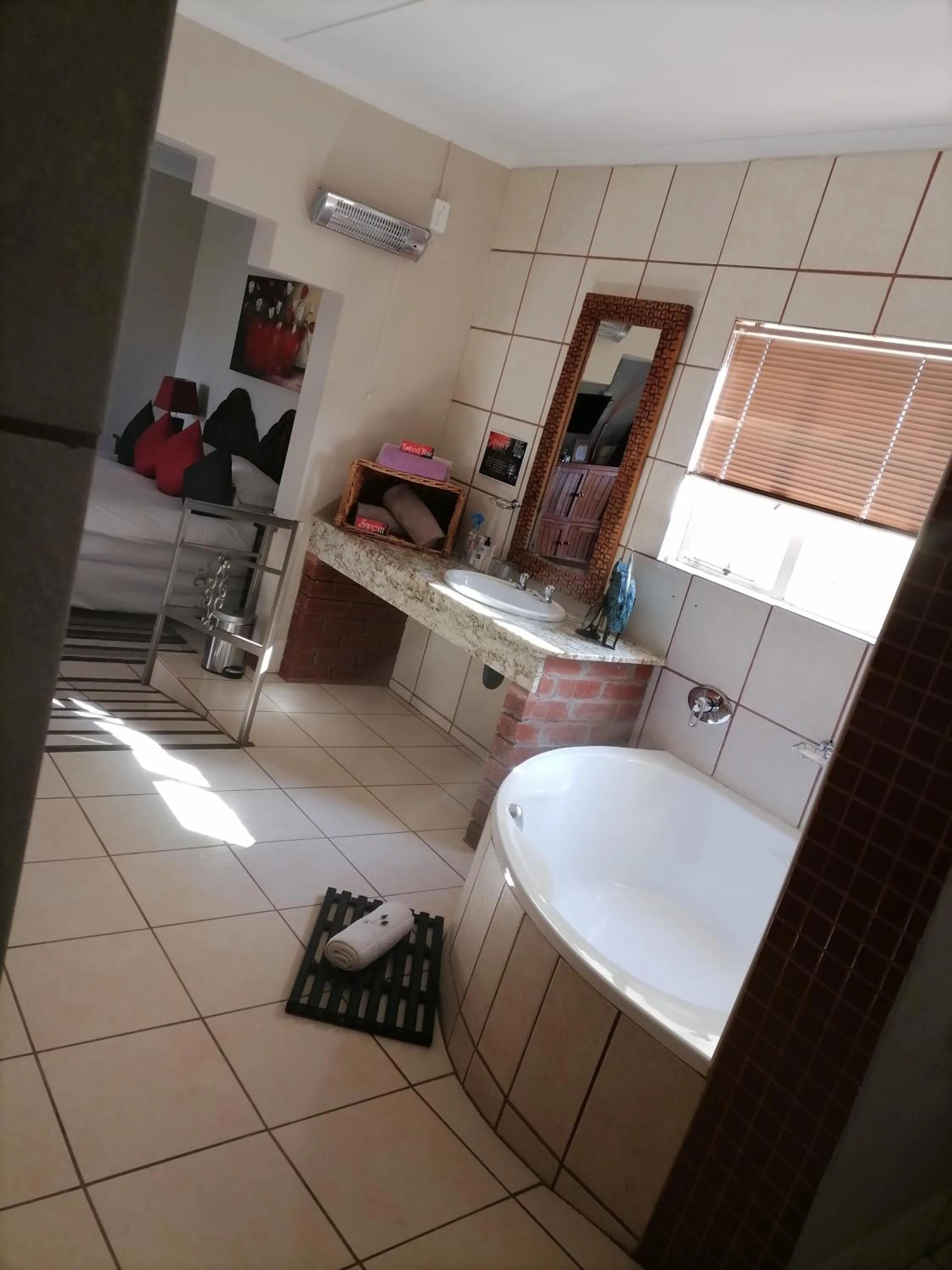 Bathroom in Daisy Country Lodge