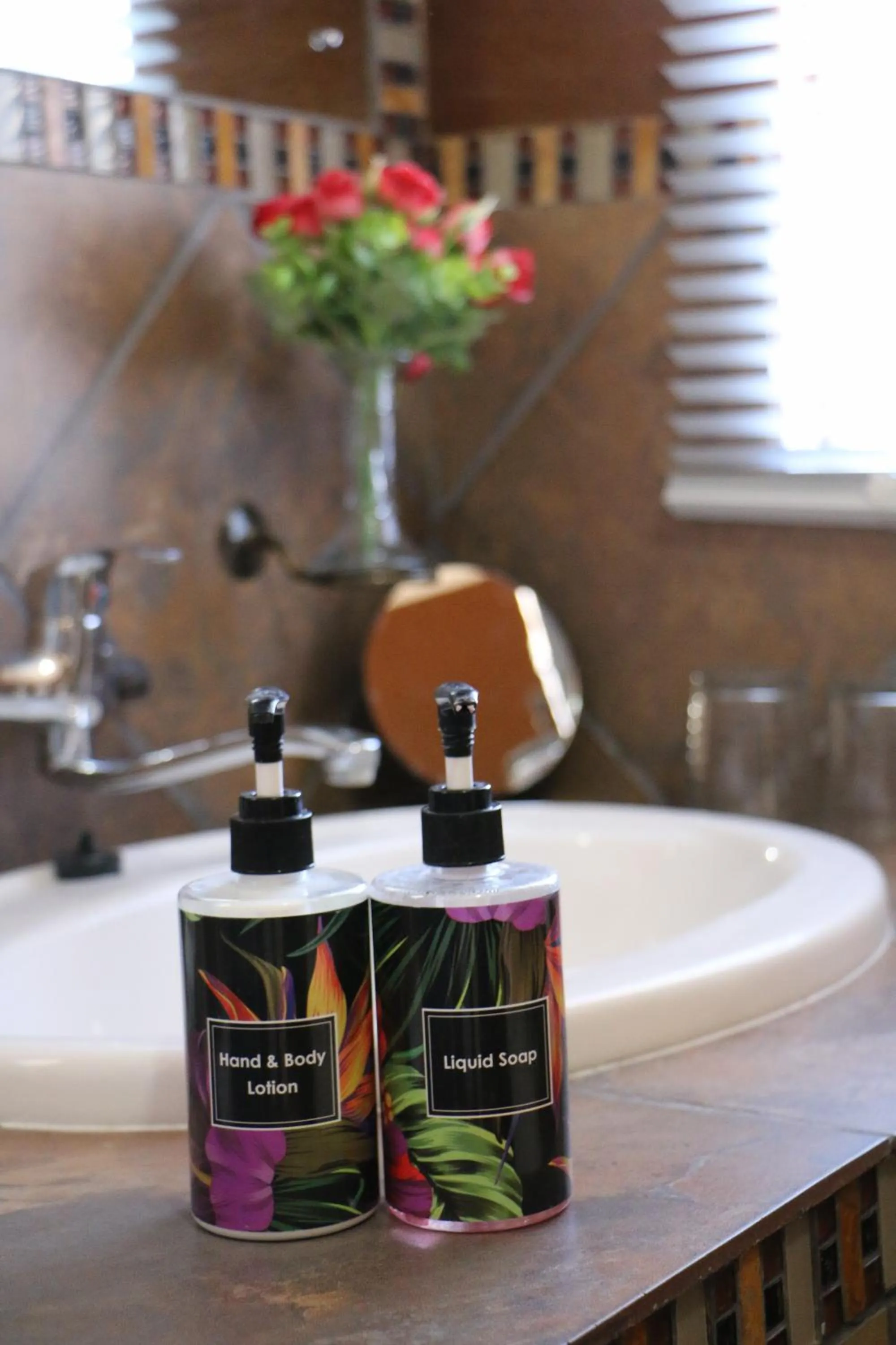 Decorative detail in Daisy Country Lodge