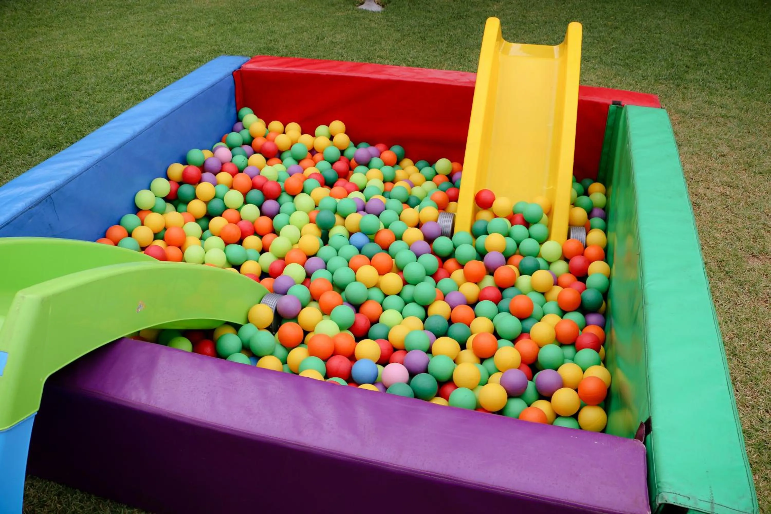 Children play ground in Daisy Country Lodge