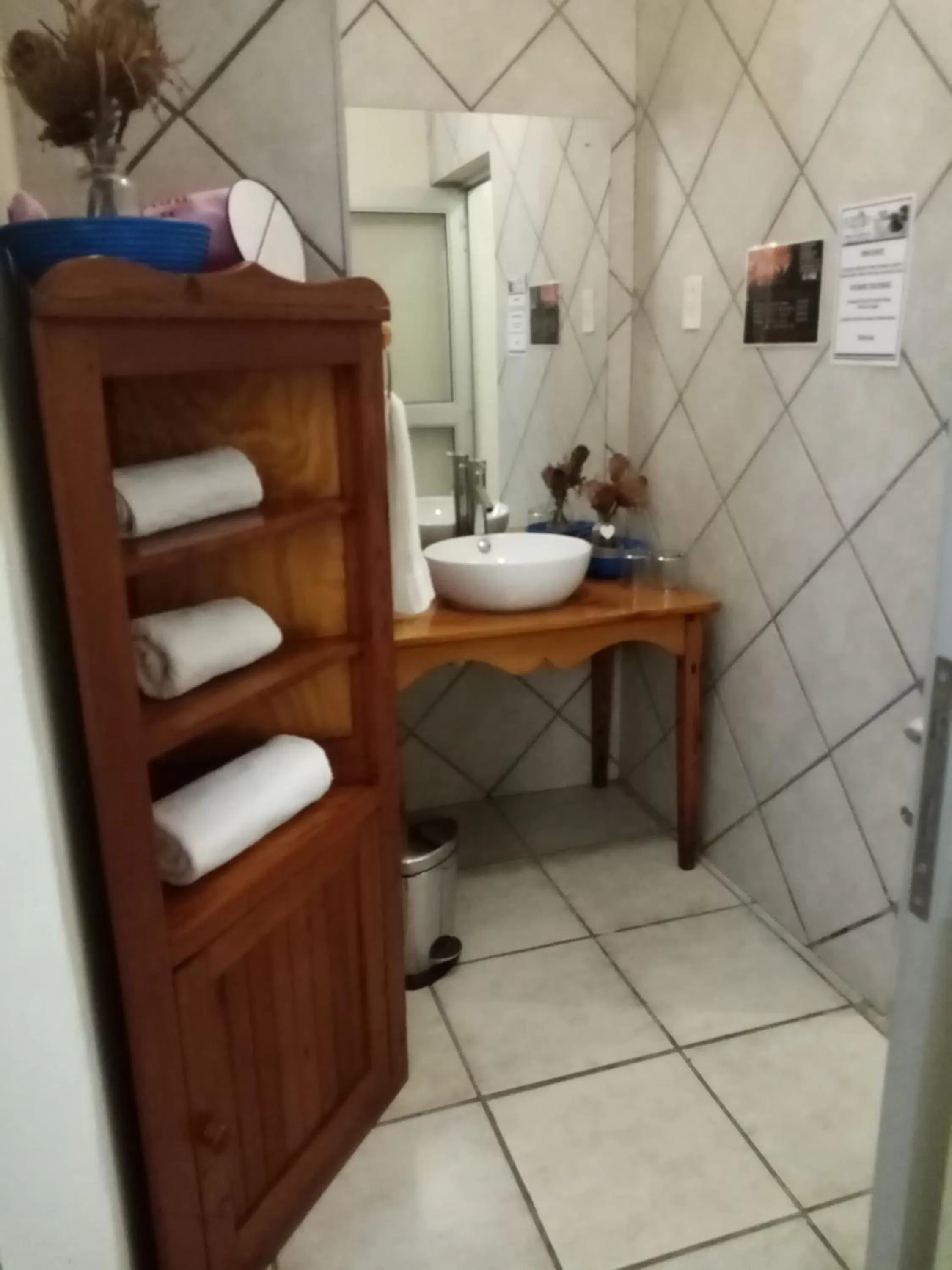 Bathroom in Daisy Country Lodge