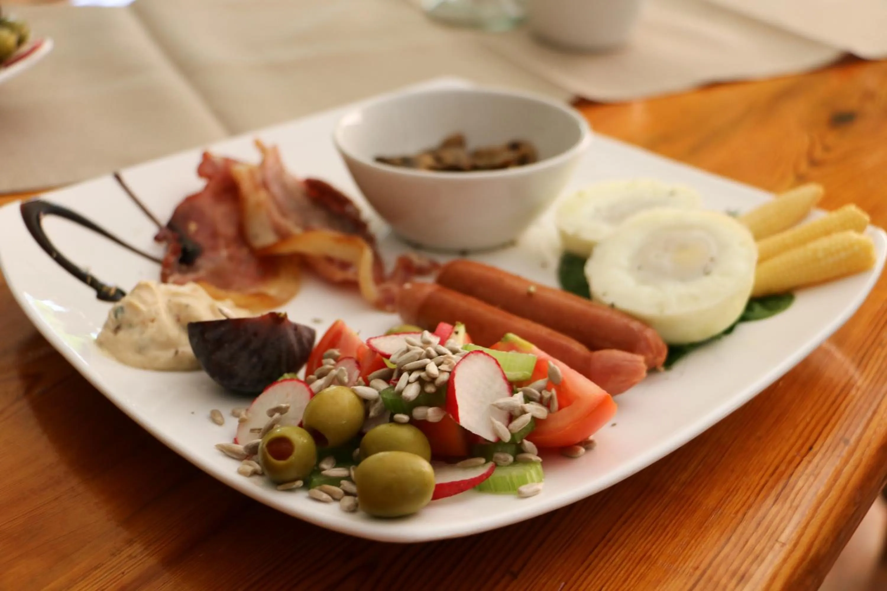 Breakfast in Daisy Country Lodge