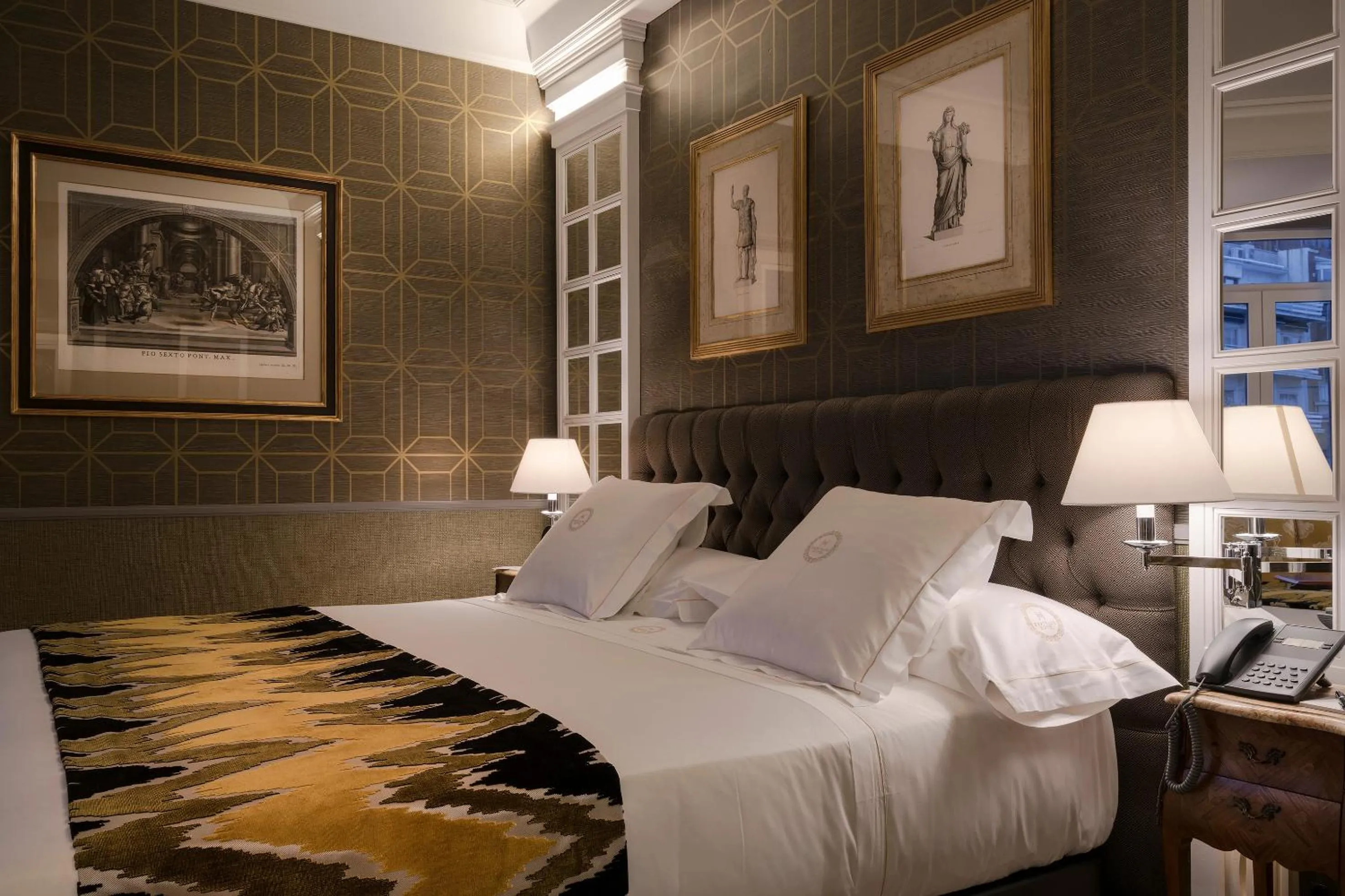 Bed in Relais & Châteaux Heritage Hotel