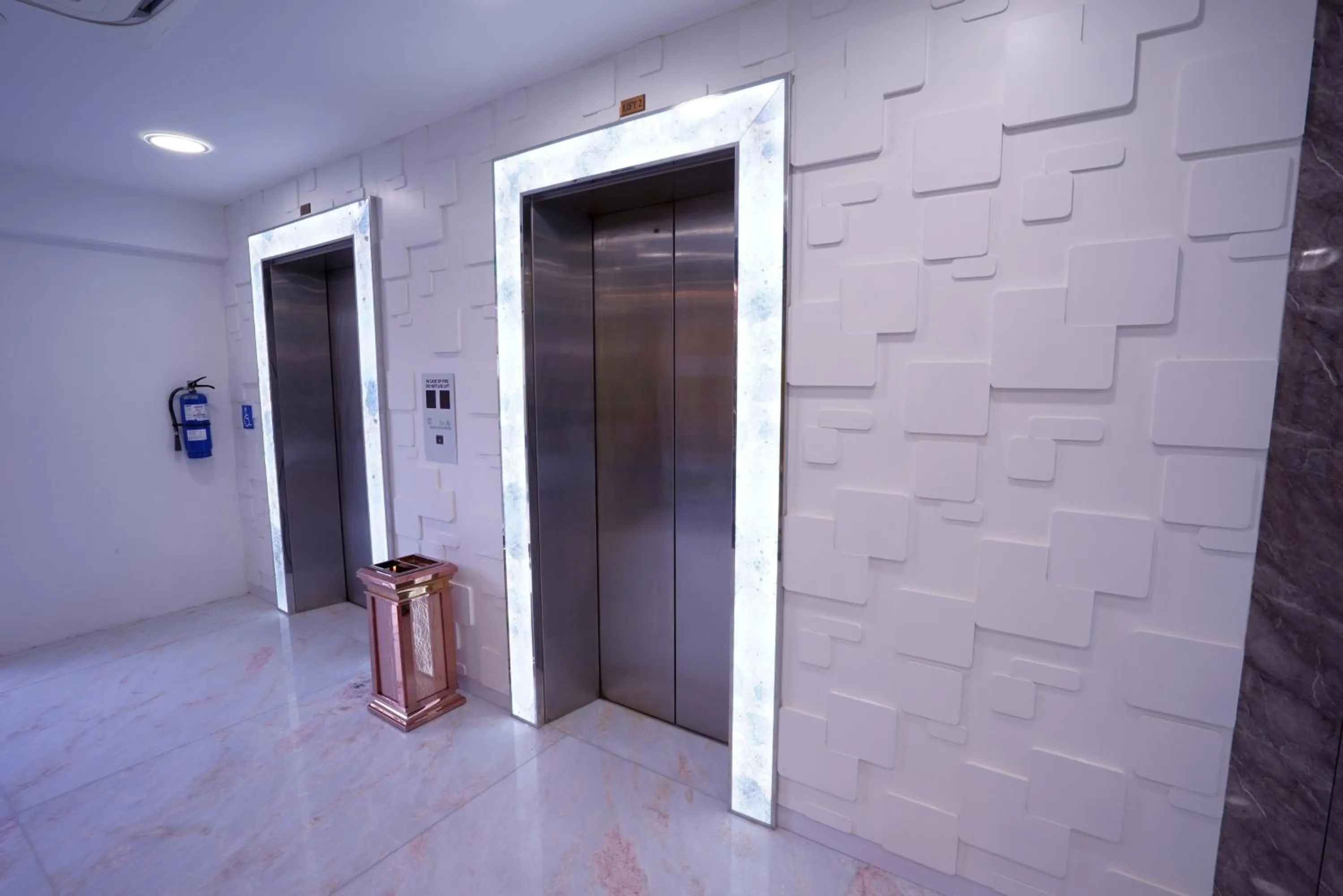 Lobby or reception in five6 Hotel Splendour