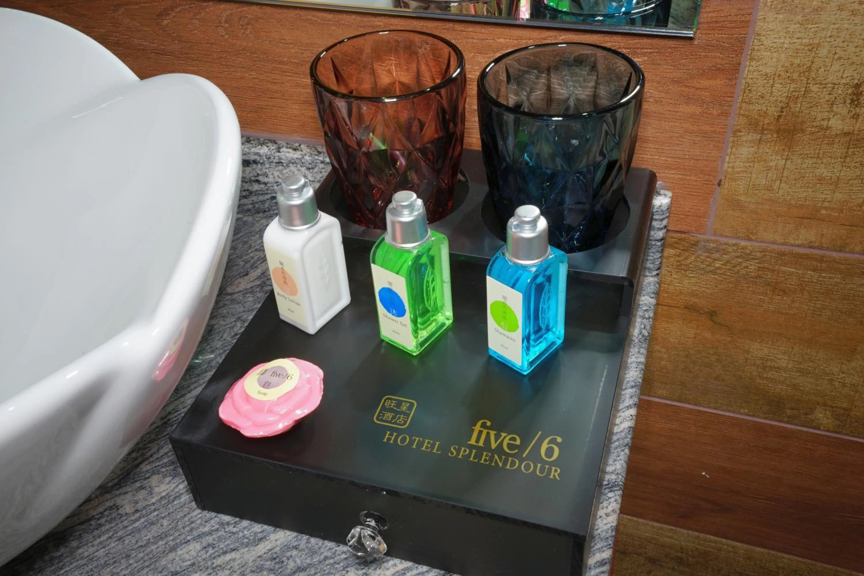 Area and facilities in five6 Hotel Splendour