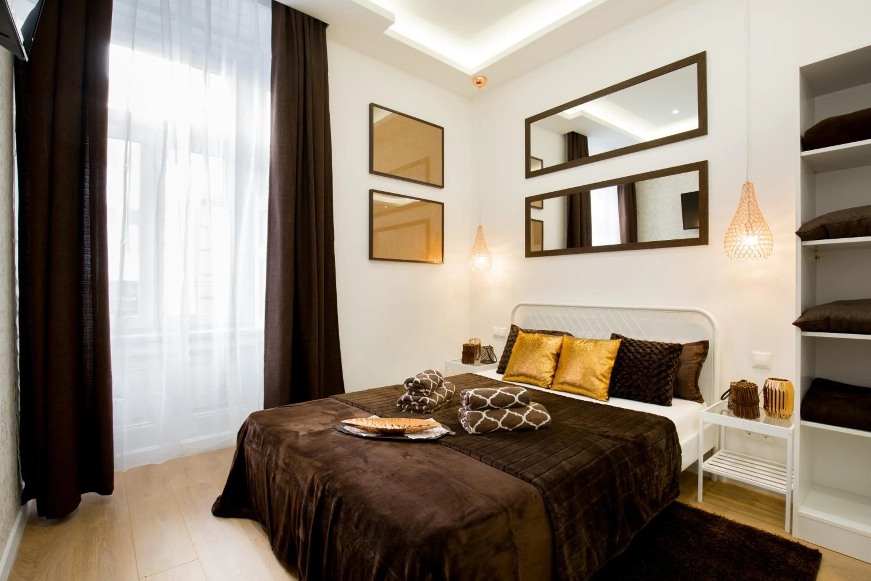 Photo of the whole room, Bed in Budapest Holidays Fashion