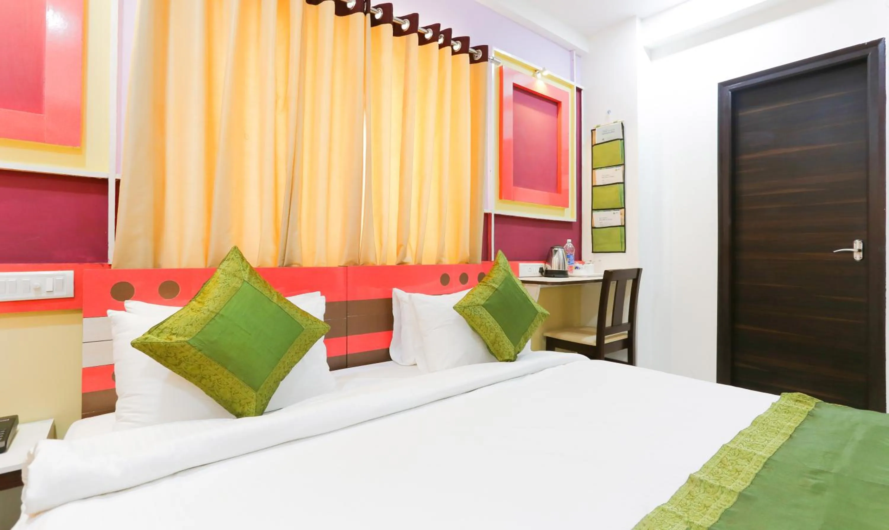 Bedroom, Bed in Itsy Hotels Worldtree Bellandur