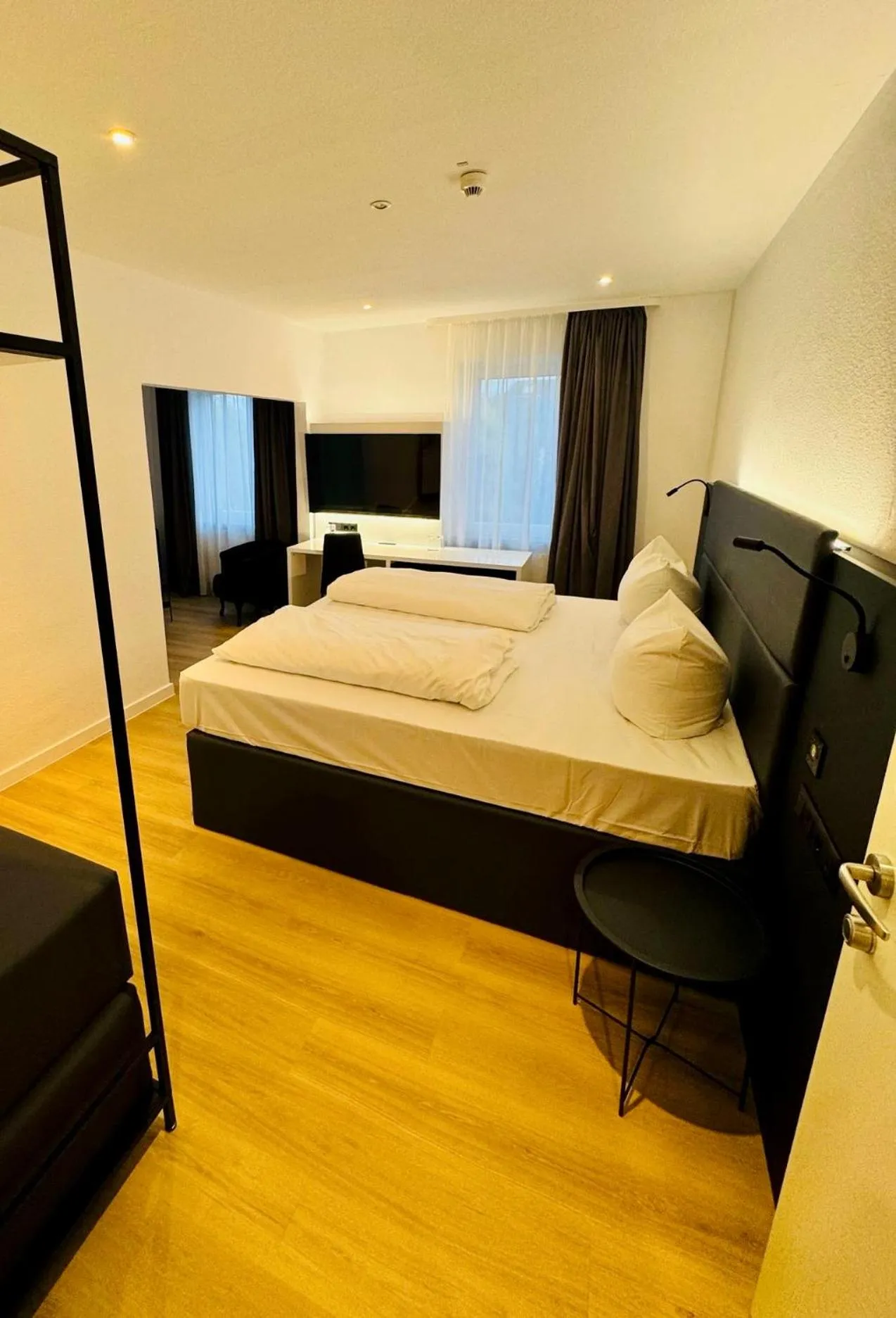 Bed in DORMERO Hotel Wilhelmshaven