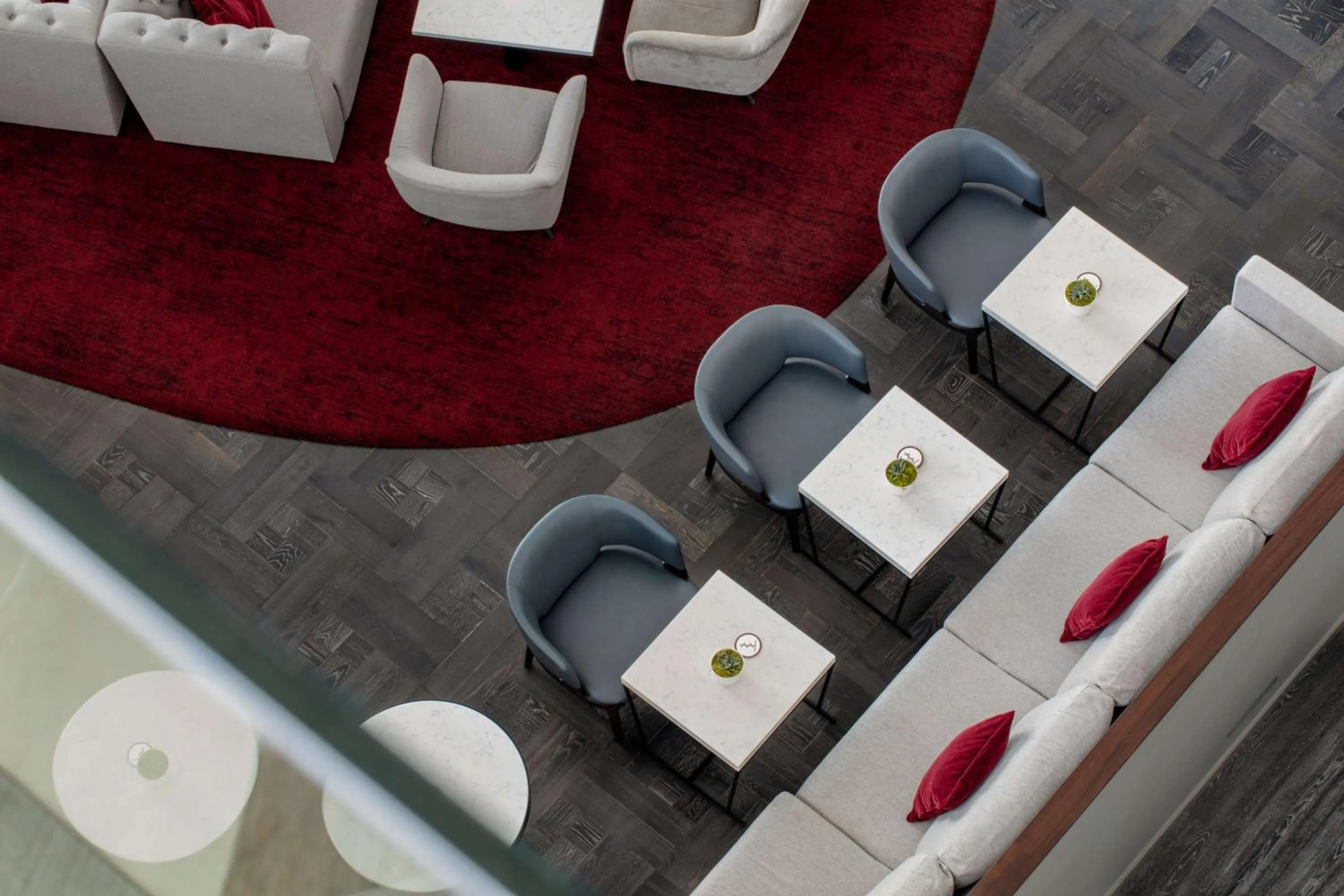 Lounge or bar in Radisson Blu Hotel London Stansted Airport