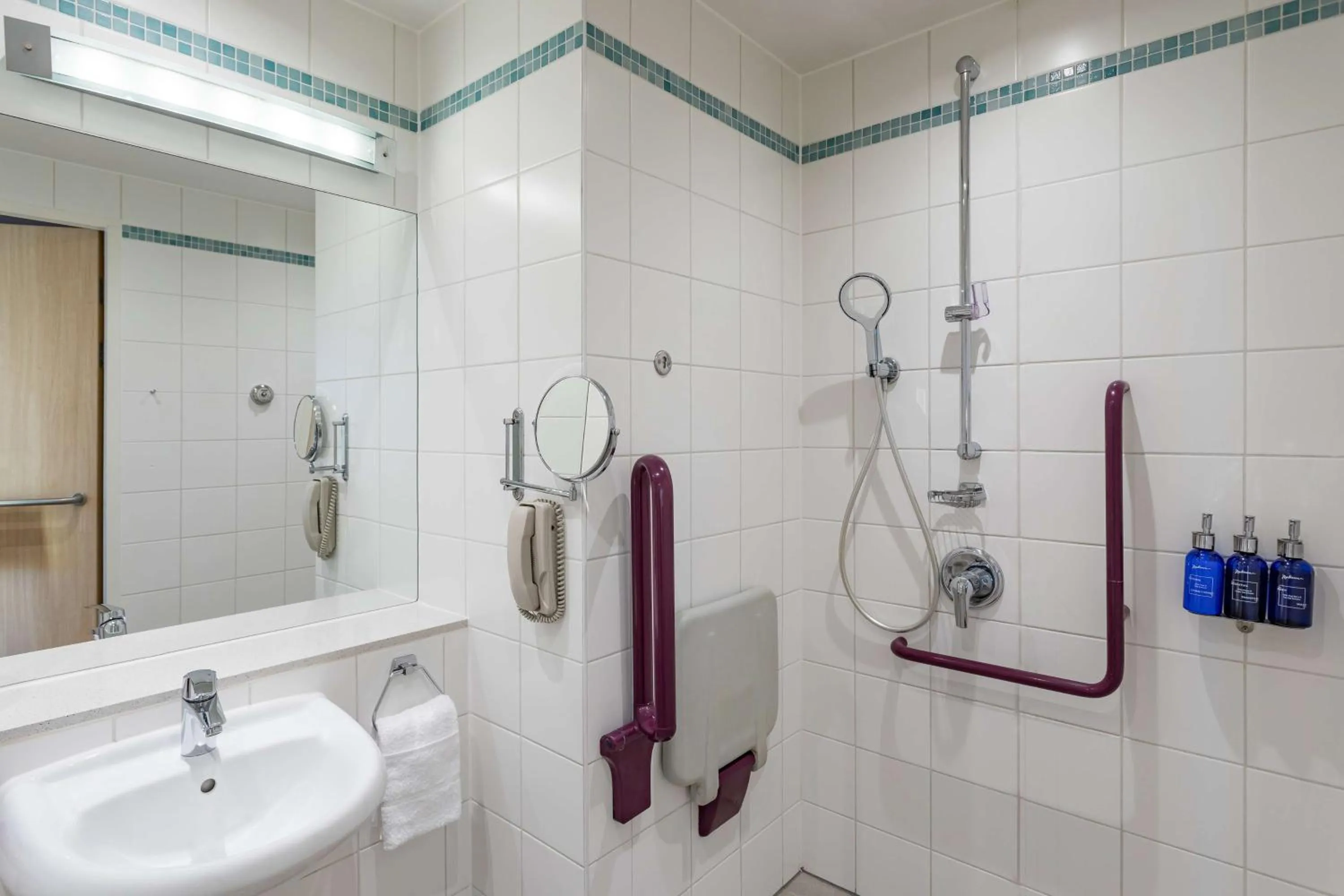 Bathroom in Radisson Blu Hotel London Stansted Airport