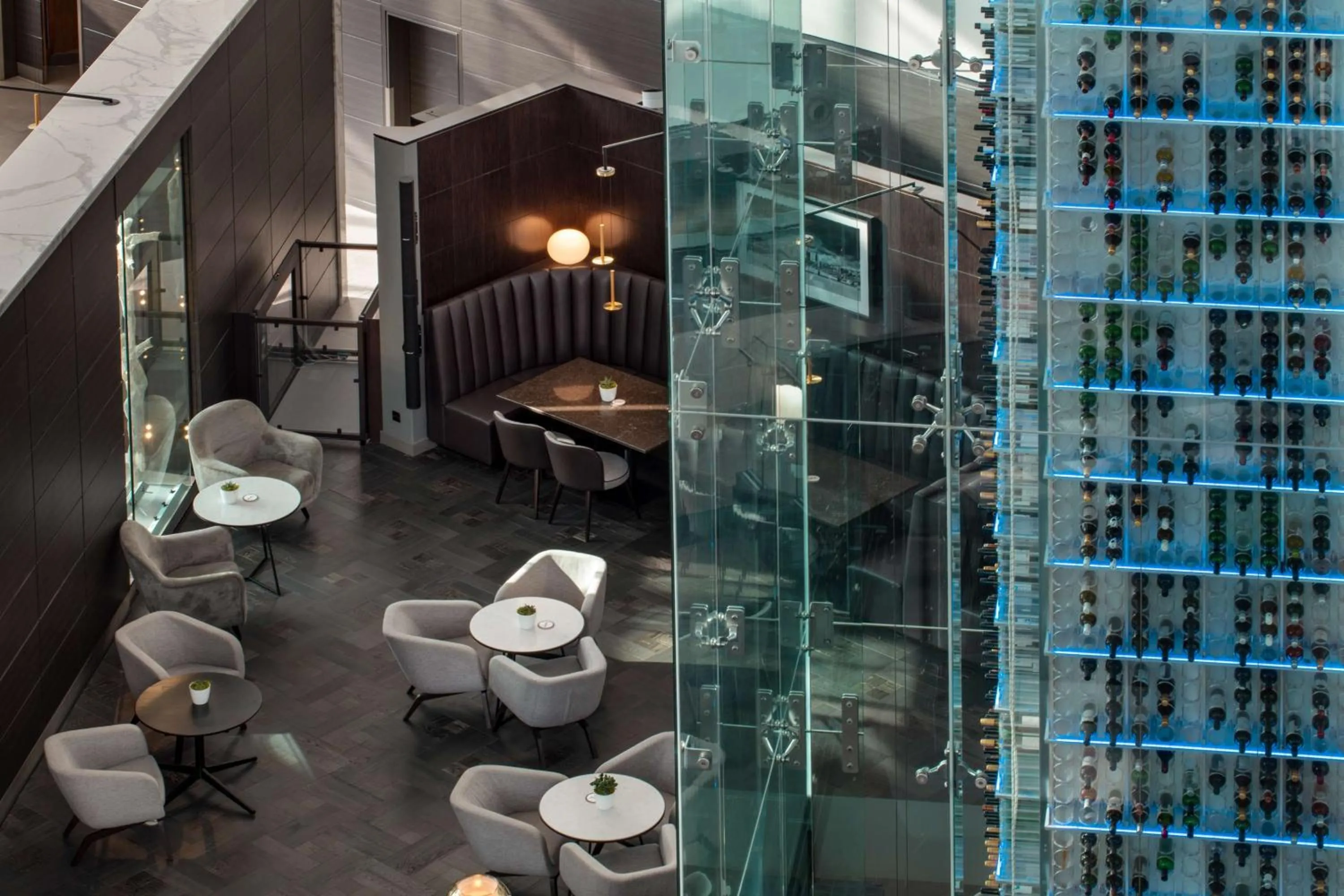 Lounge or bar in Radisson Blu Hotel London Stansted Airport