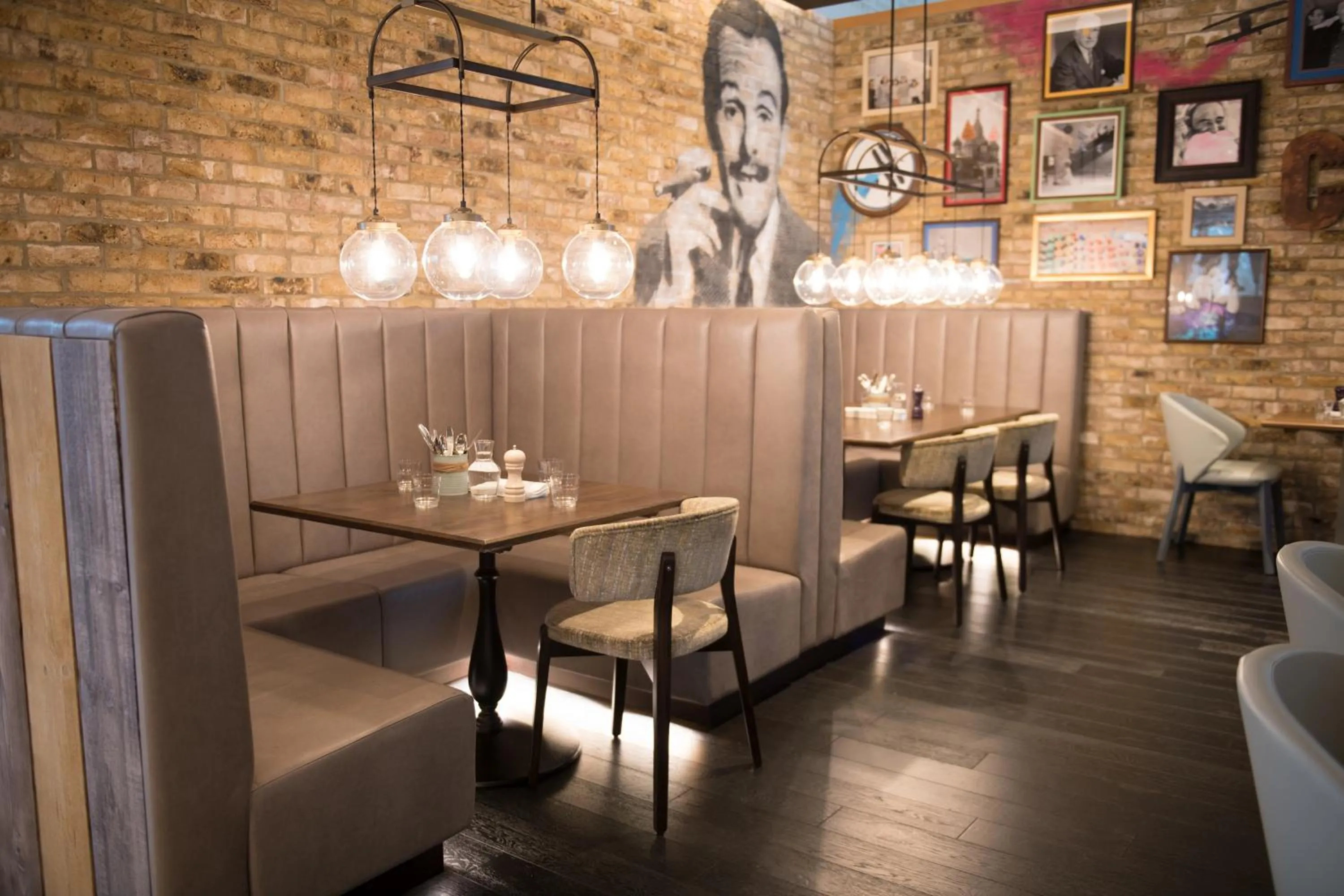 Restaurant/places to eat in Radisson Blu Hotel London Stansted Airport