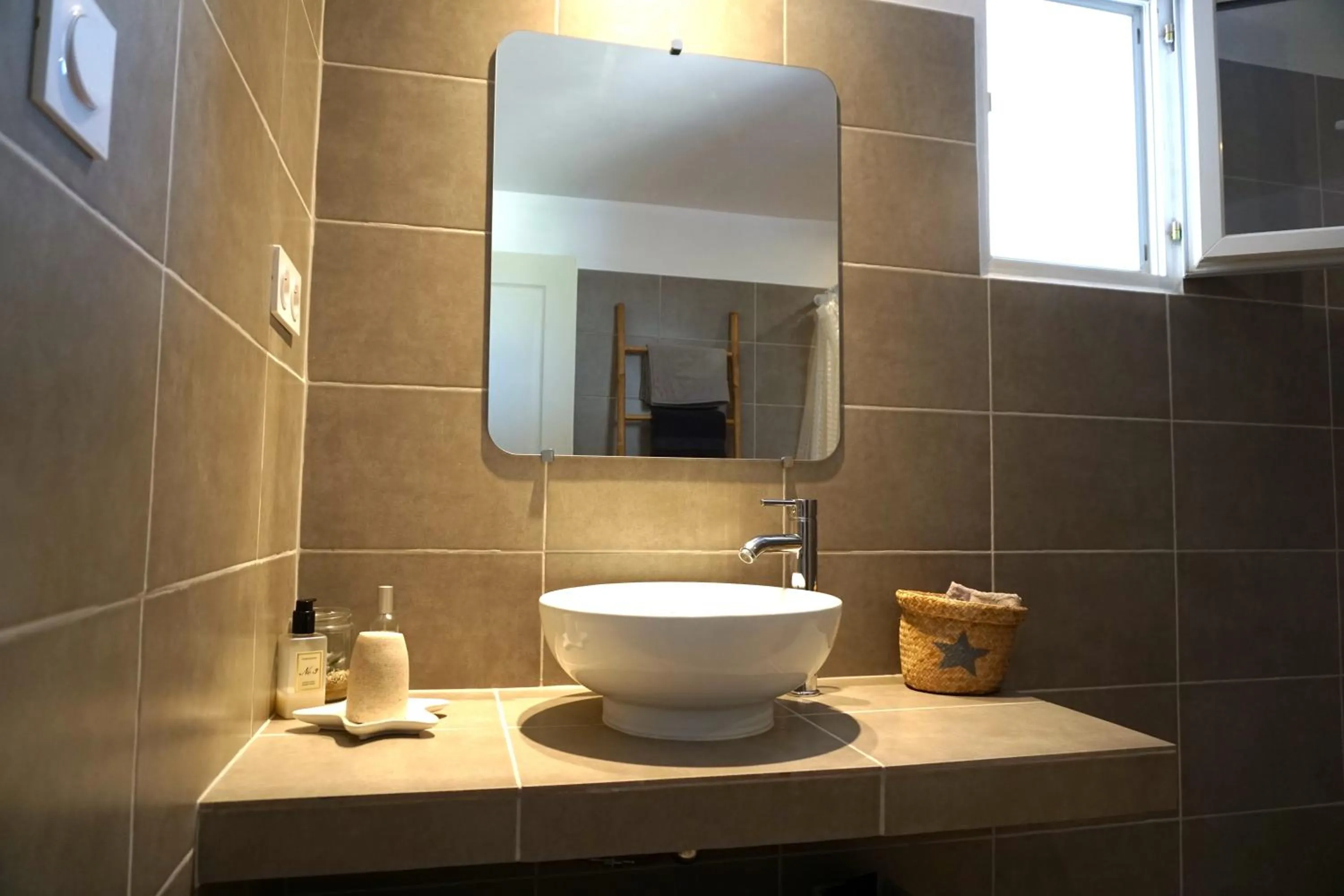 Shower in Lone Star House