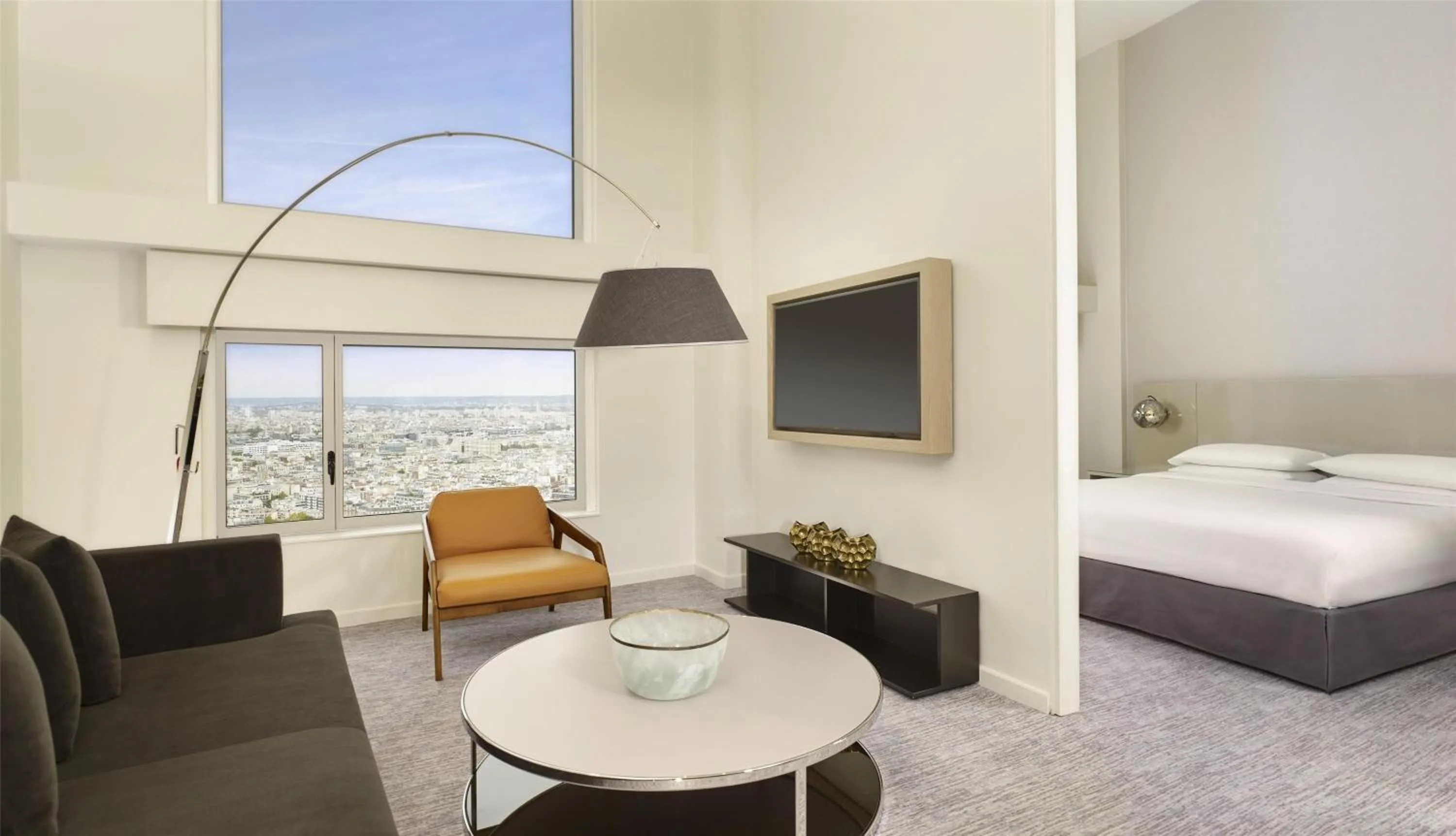 Photo of the whole room, Bed in Hyatt Regency Paris Etoile